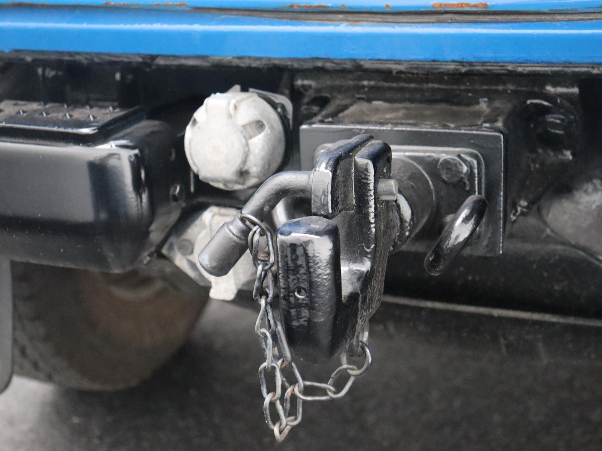 Mercedes-Benz 200-serie 230 GE 10