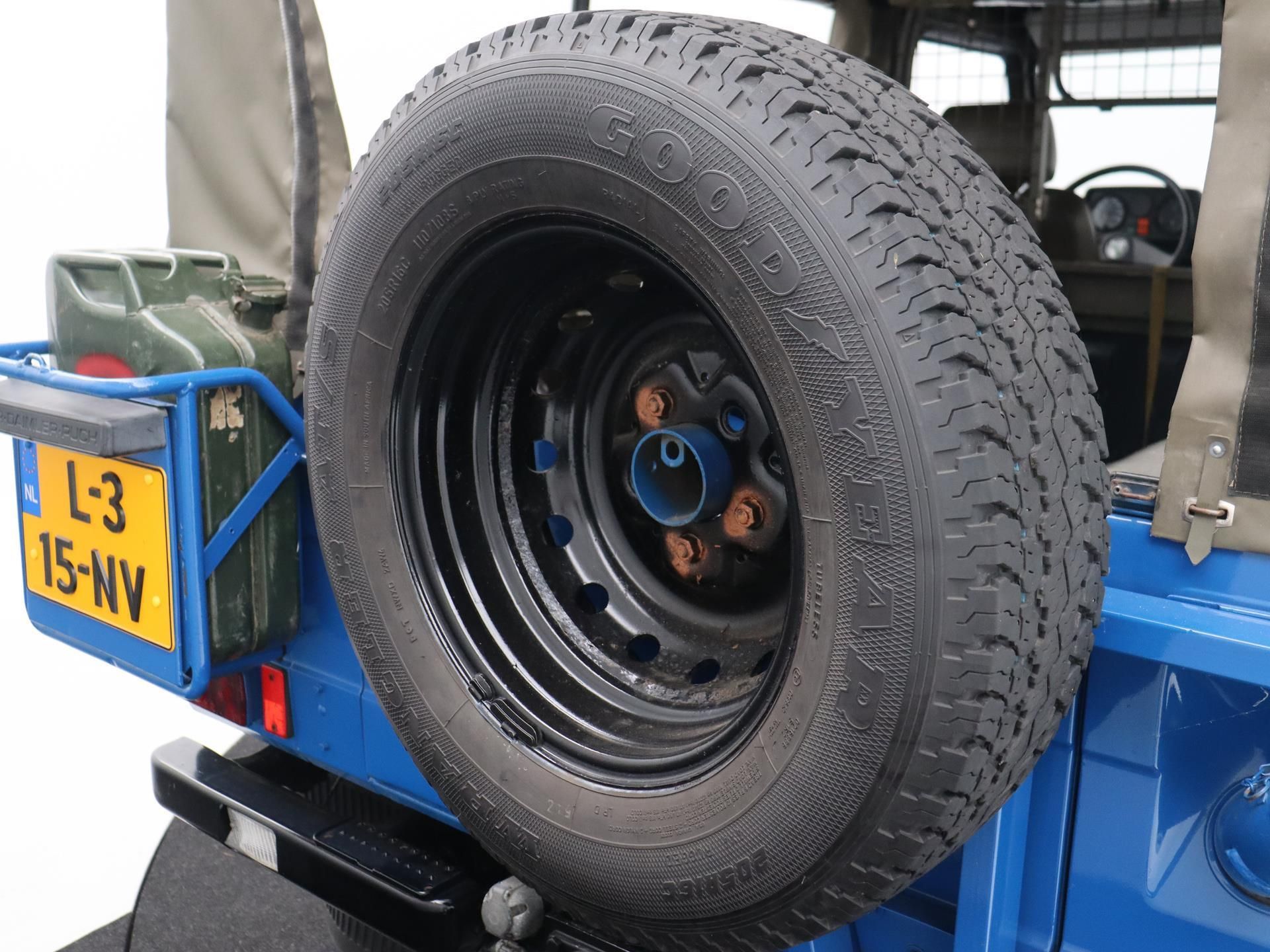 Mercedes-Benz 200-serie 230 GE 11