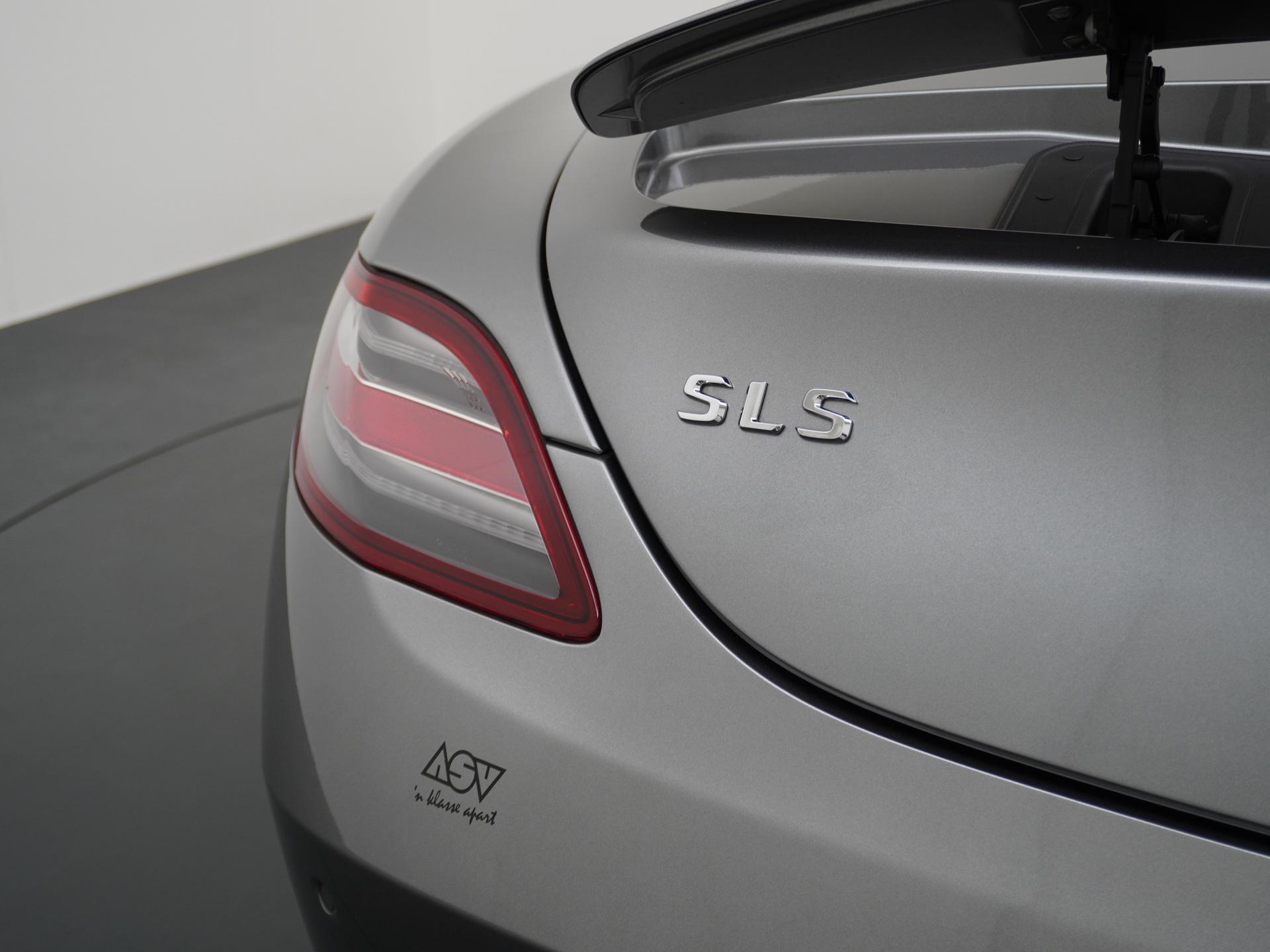 Mercedes-Benz SLS Roadster 6.3 AMG 11