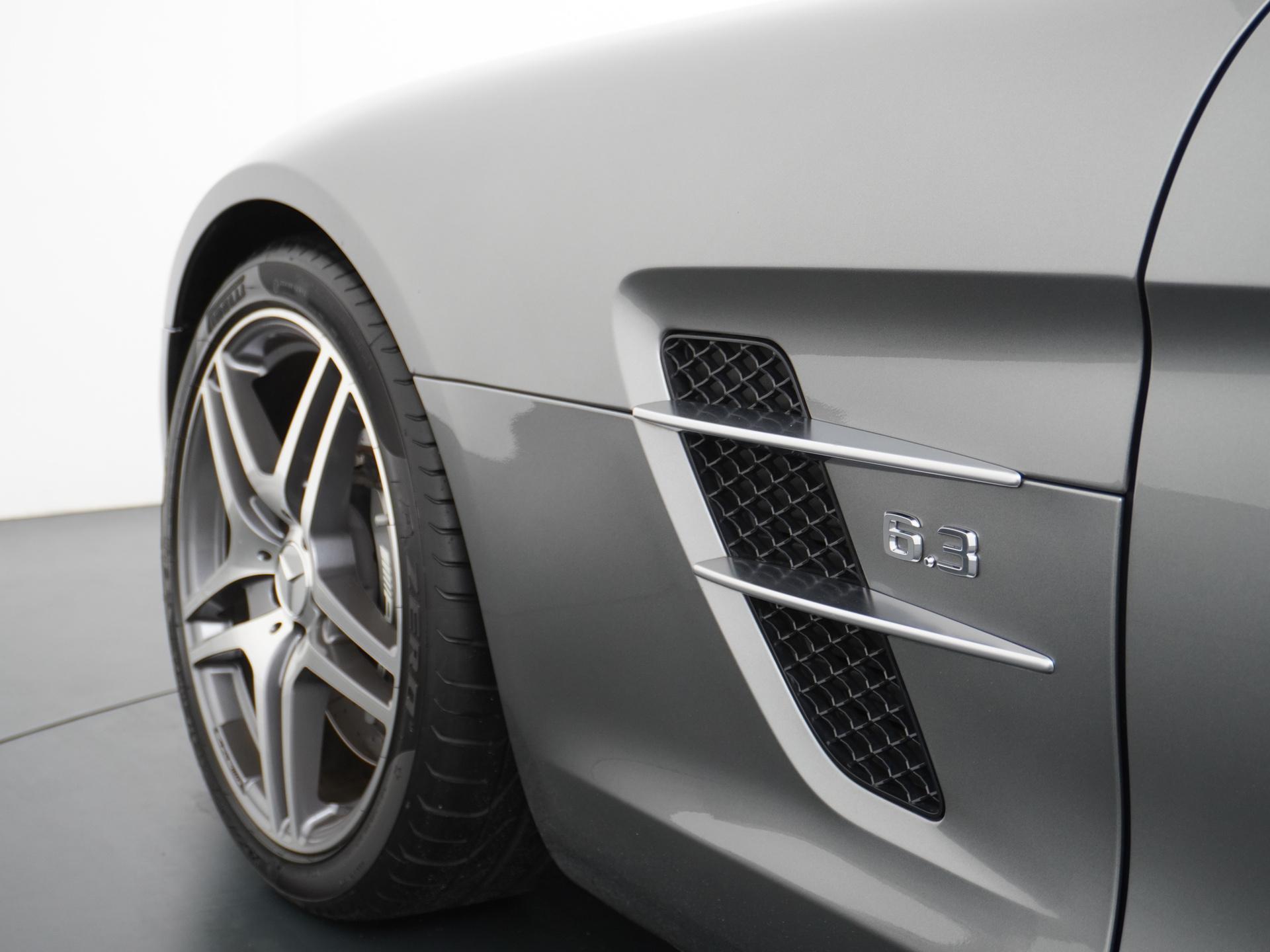 Mercedes-Benz SLS Roadster 6.3 AMG 14