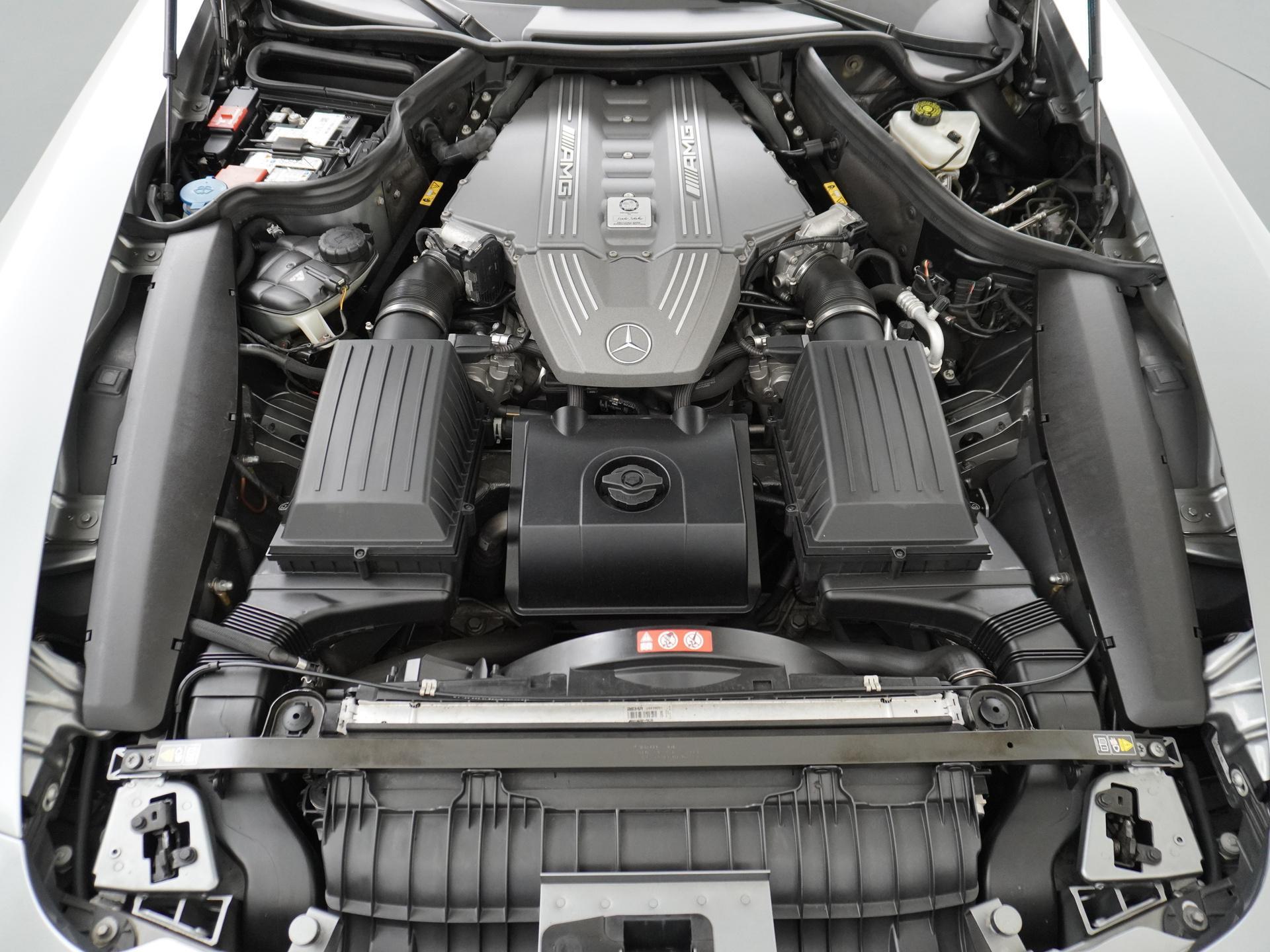 Mercedes-Benz SLS Roadster 6.3 AMG 16