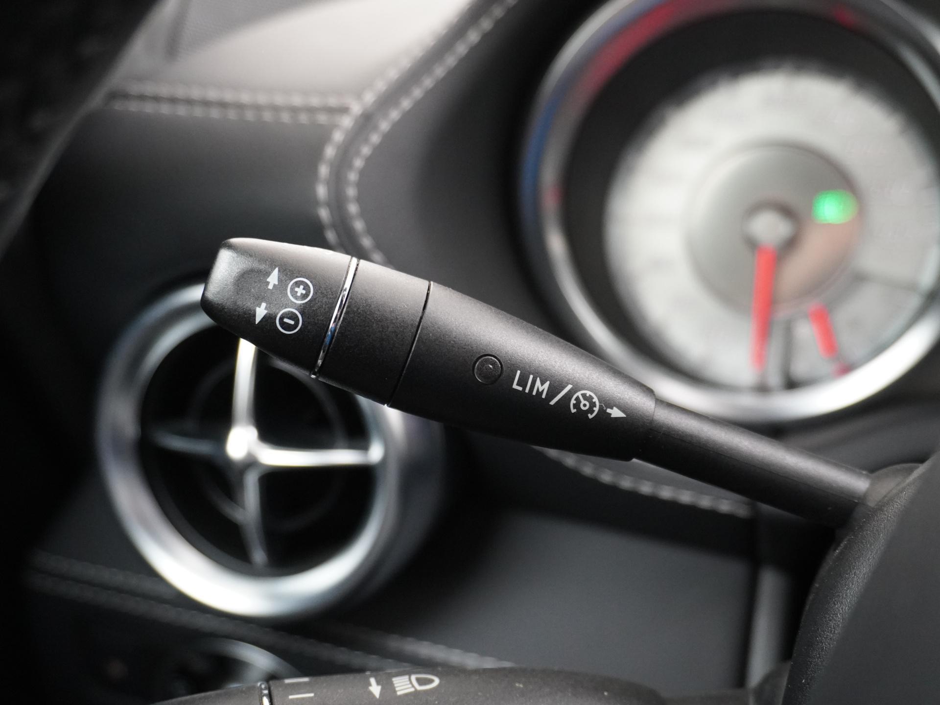 Mercedes-Benz SLS Roadster 6.3 AMG 24