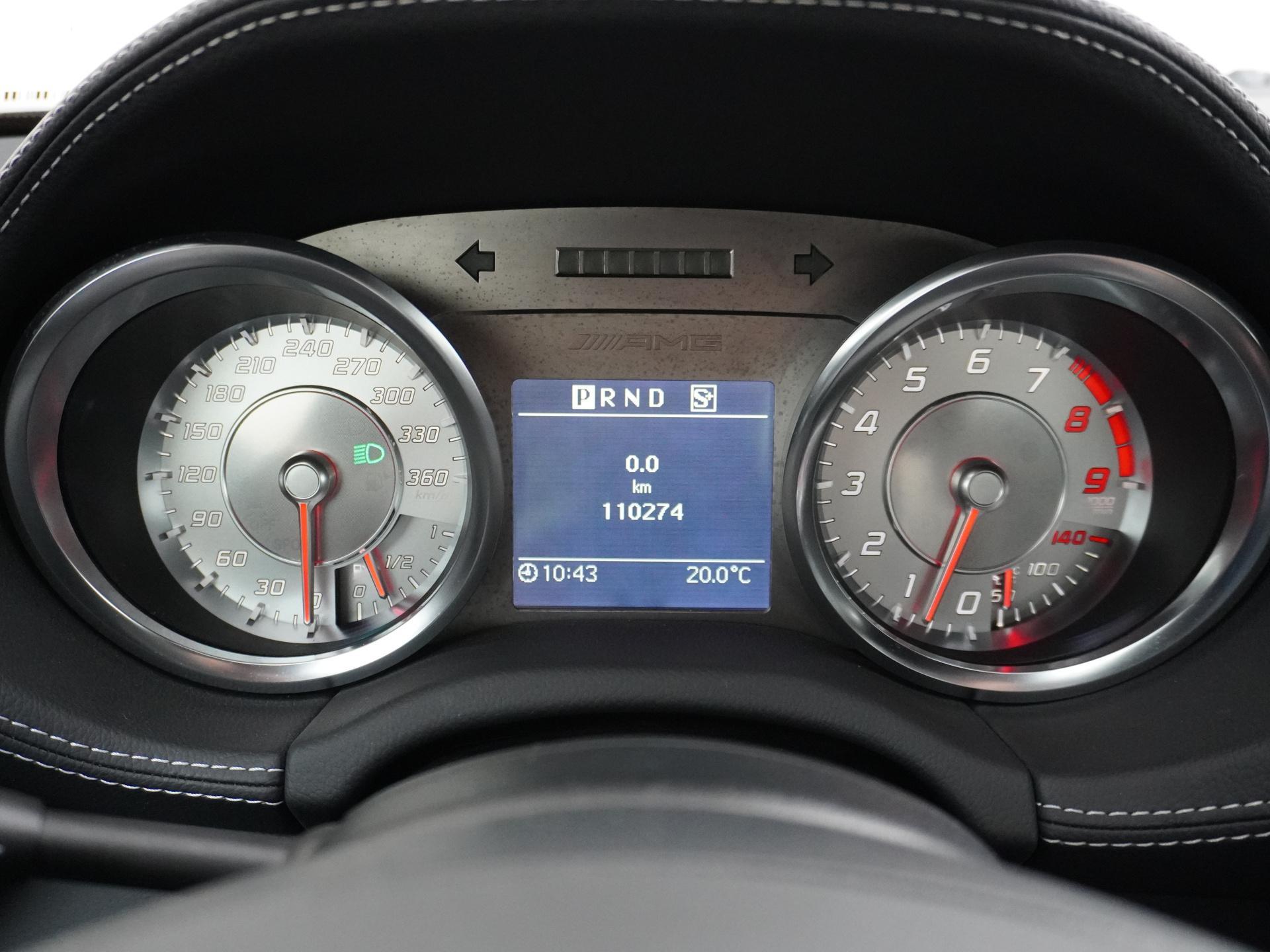 Mercedes-Benz SLS Roadster 6.3 AMG 28