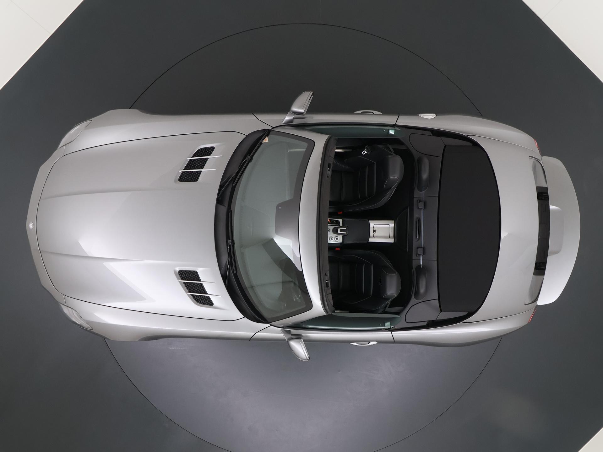 Mercedes-Benz SLS Roadster 6.3 AMG 8