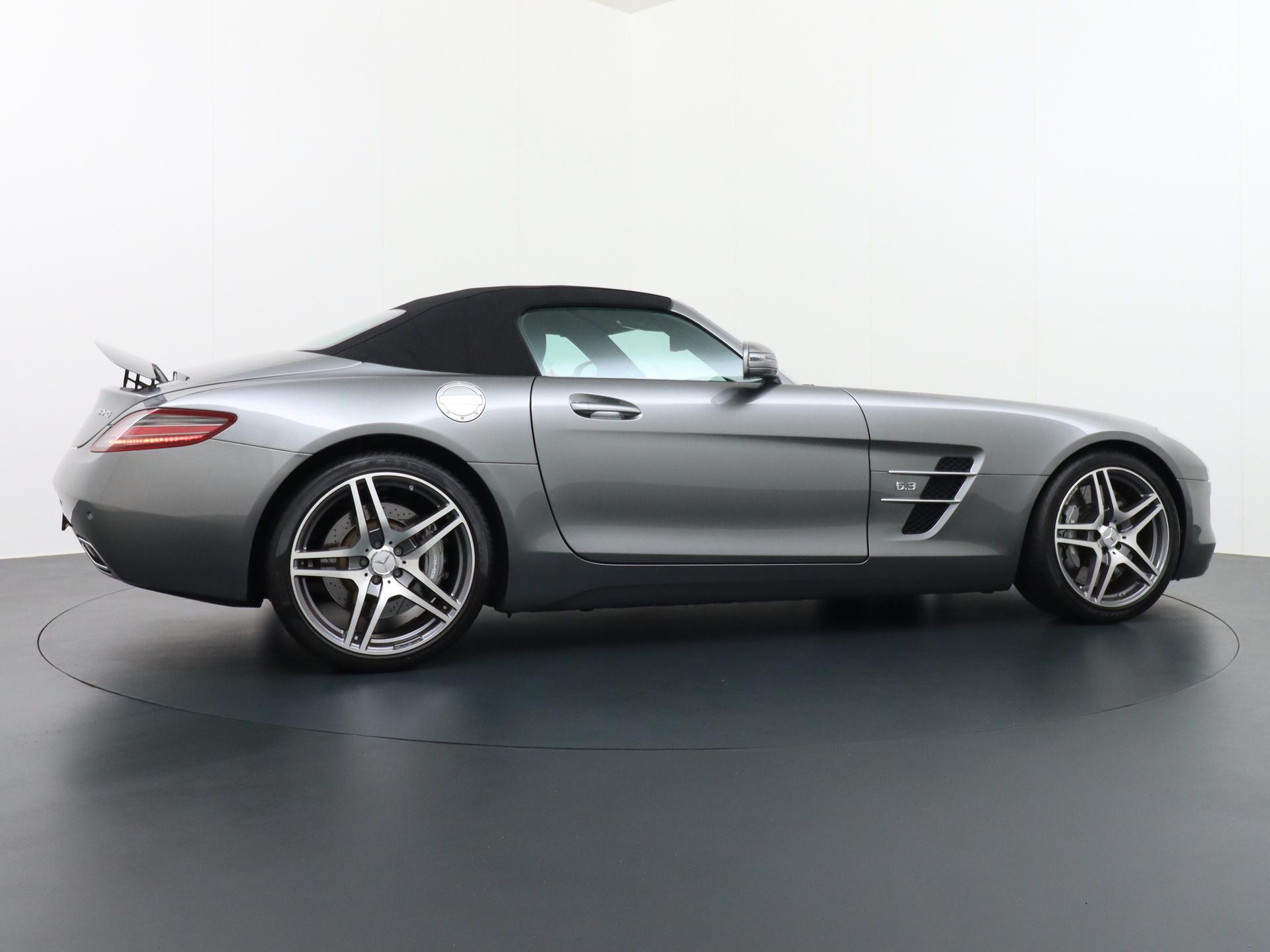 Mercedes-Benz SLS Roadster 6.3 AMG 9
