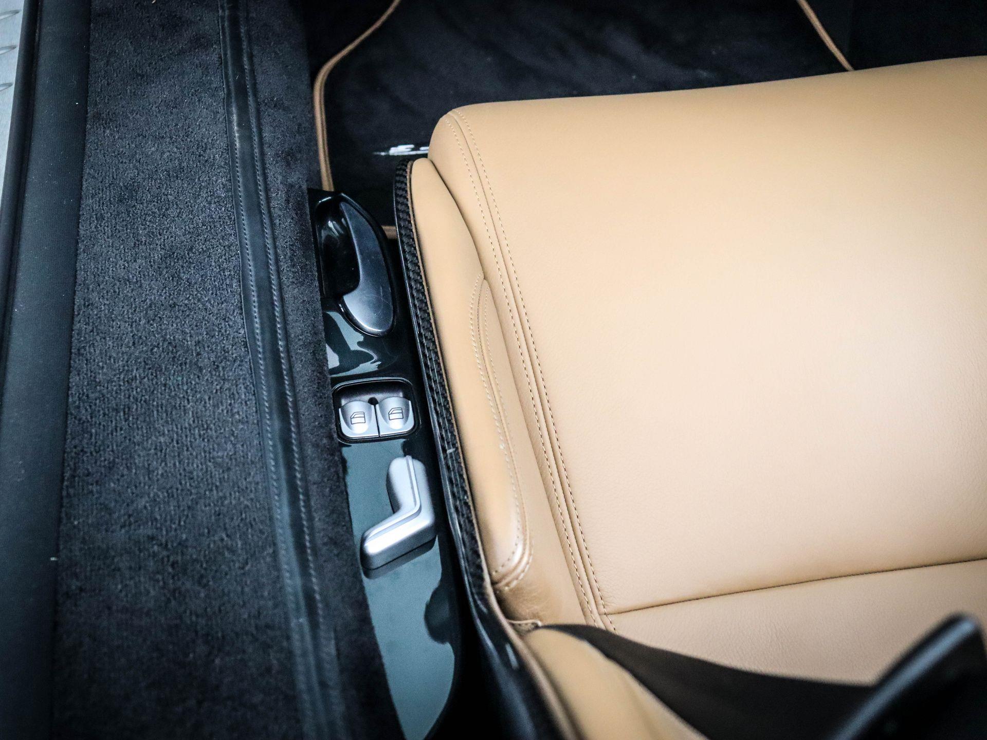 Mercedes-Benz SLR 5.4 V8 McLaren 20