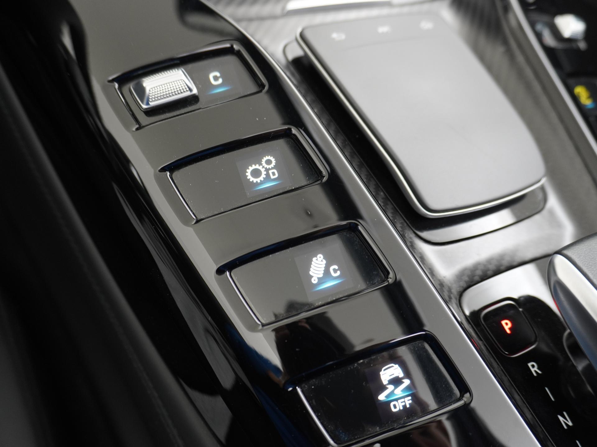 Mercedes-Benz AMG GT R Speedlegend Limited Edition built by HWA AG: no. 1 of 5 57