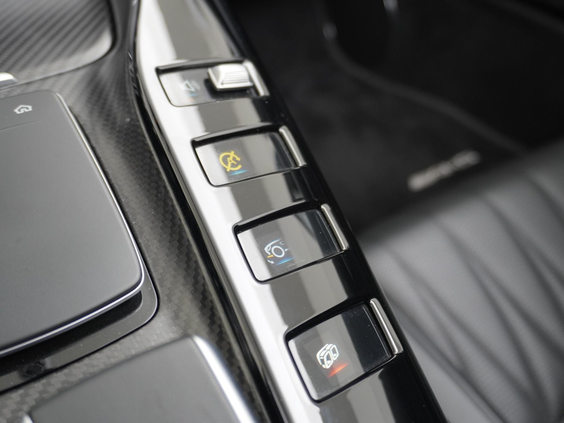 Mercedes-Benz AMG GT R Speedlegend Limited Edition built by HWA AG: no. 1 of 5 58