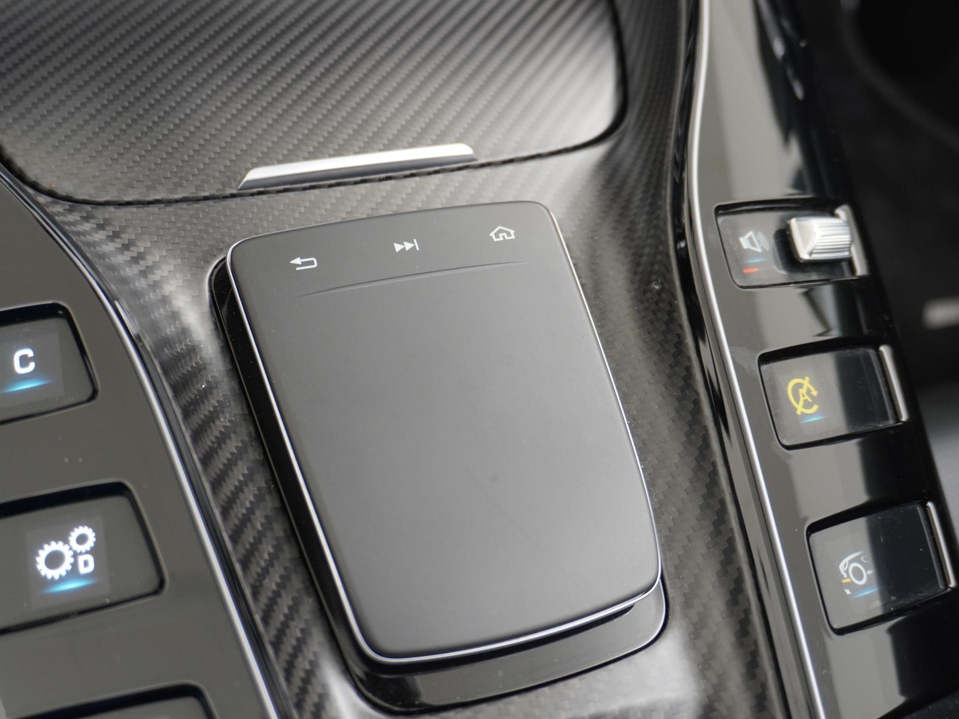 Mercedes-Benz AMG GT R Speedlegend Limited Edition built by HWA AG: no. 1 of 5 59