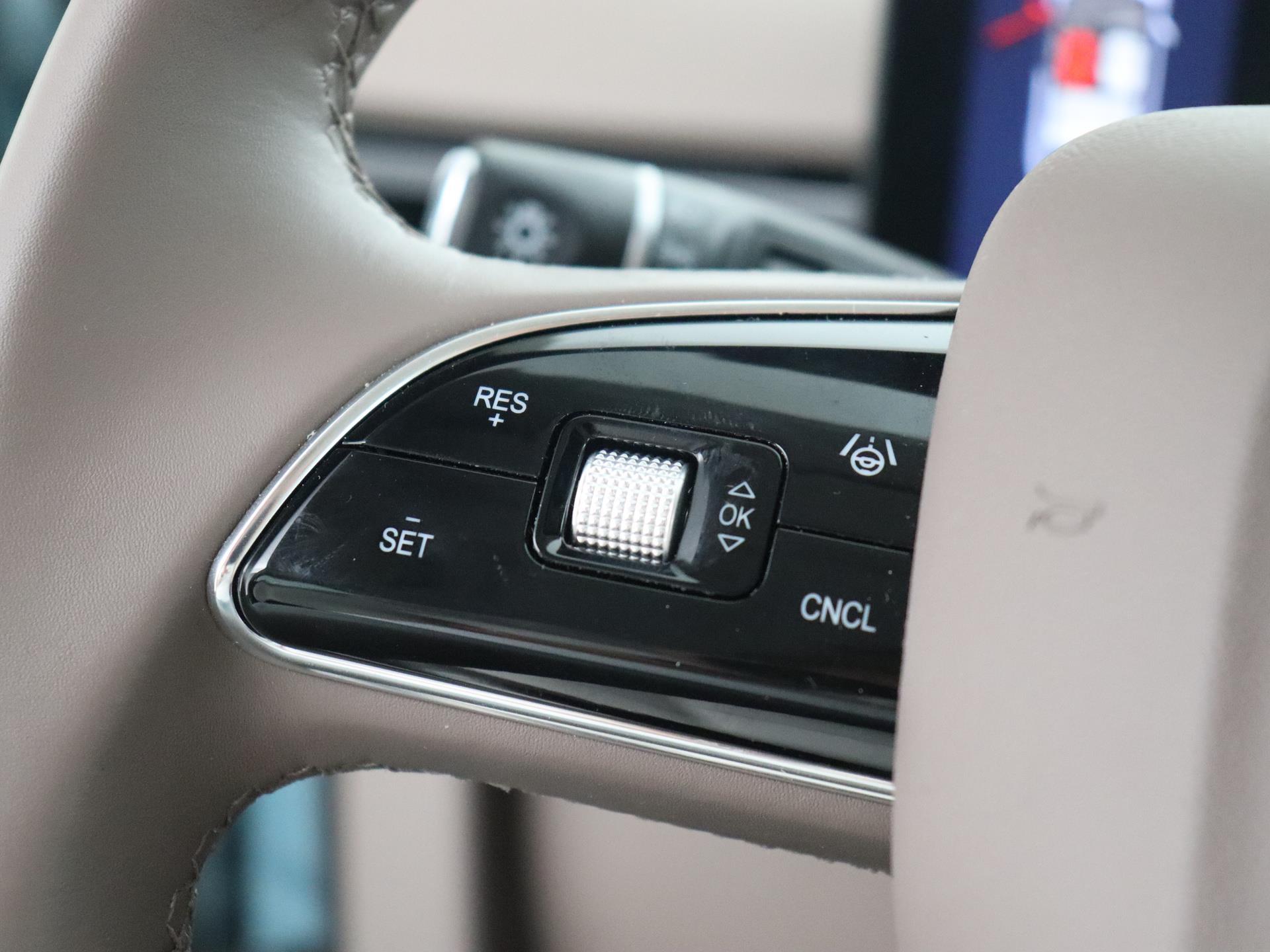 Aiways U5 63kWh Showroom 26