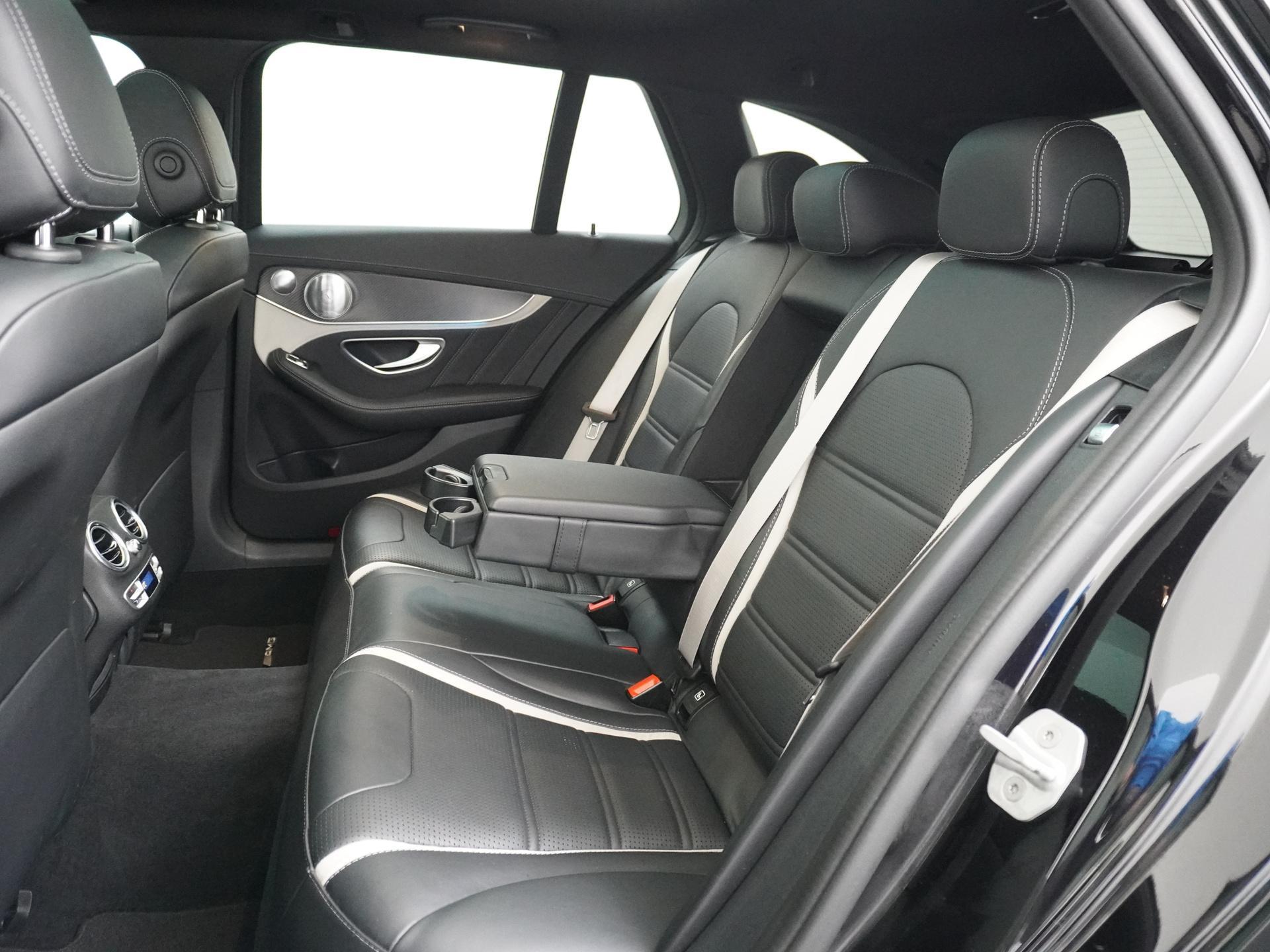 Mercedes-Benz C-Klasse Estate AMG 63 S 24