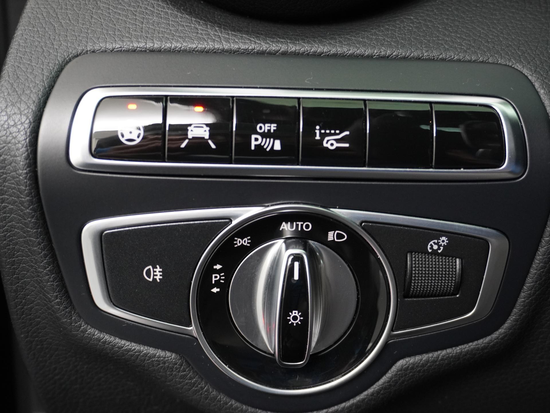 Mercedes-Benz C-Klasse Estate AMG 63 S 28