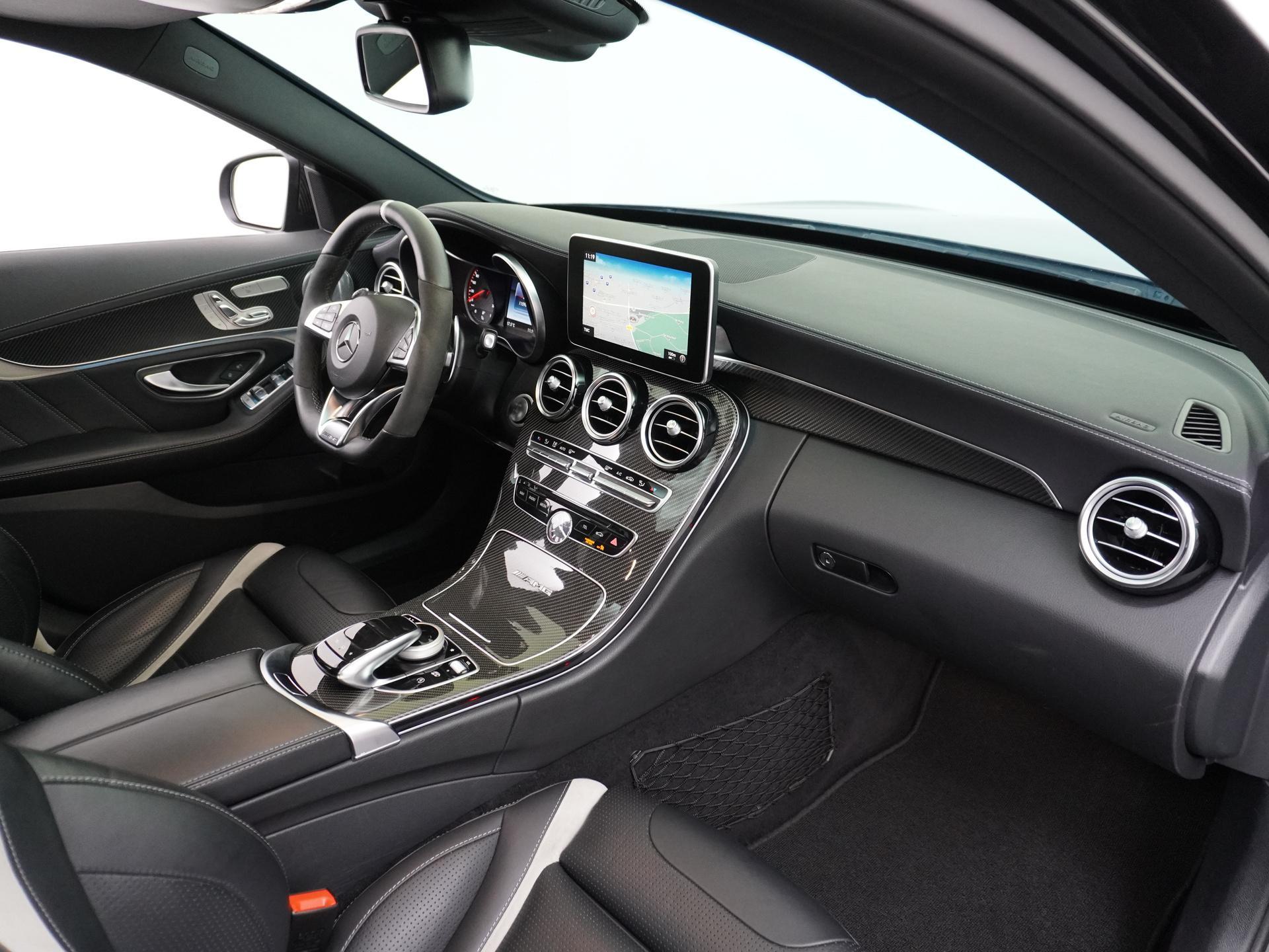 Mercedes-Benz C-Klasse Estate AMG 63 S 48