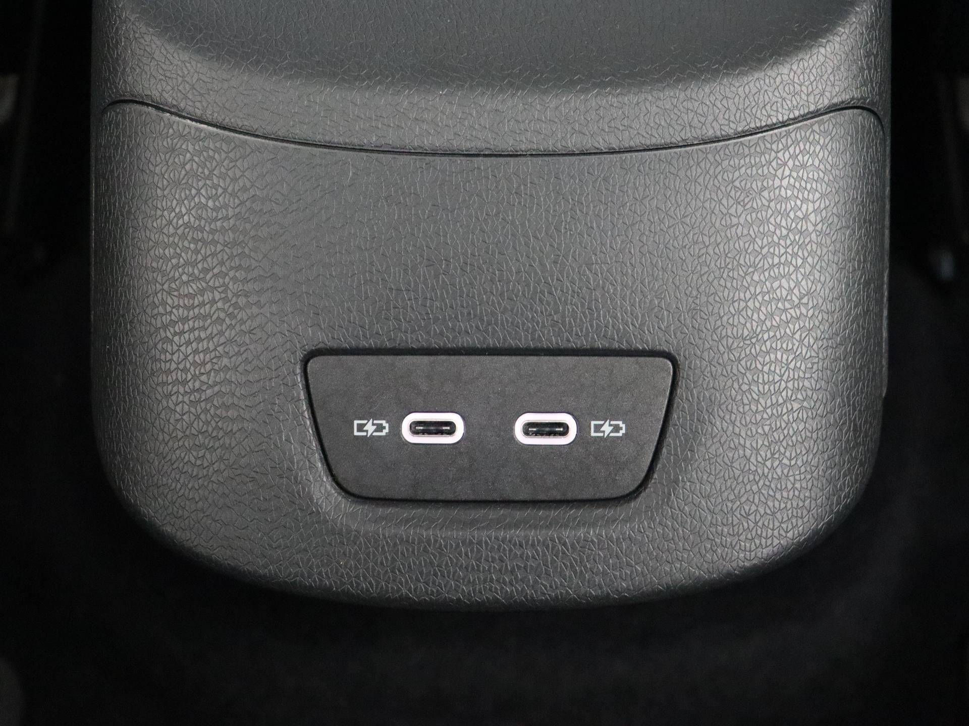 Volkswagen ID.3 First Max 58 kWh 17