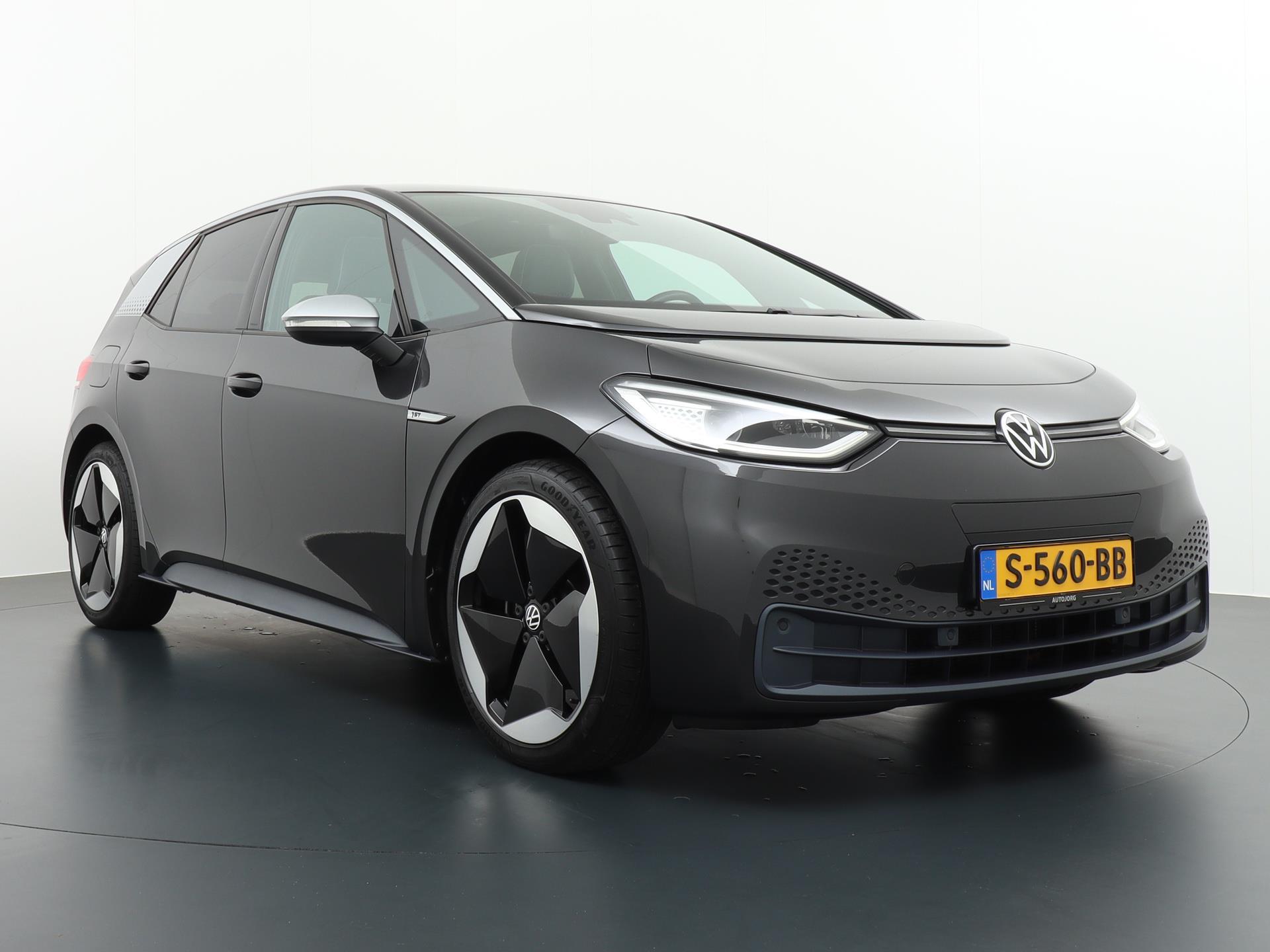 Volkswagen ID.3 First Max 58 kWh 3