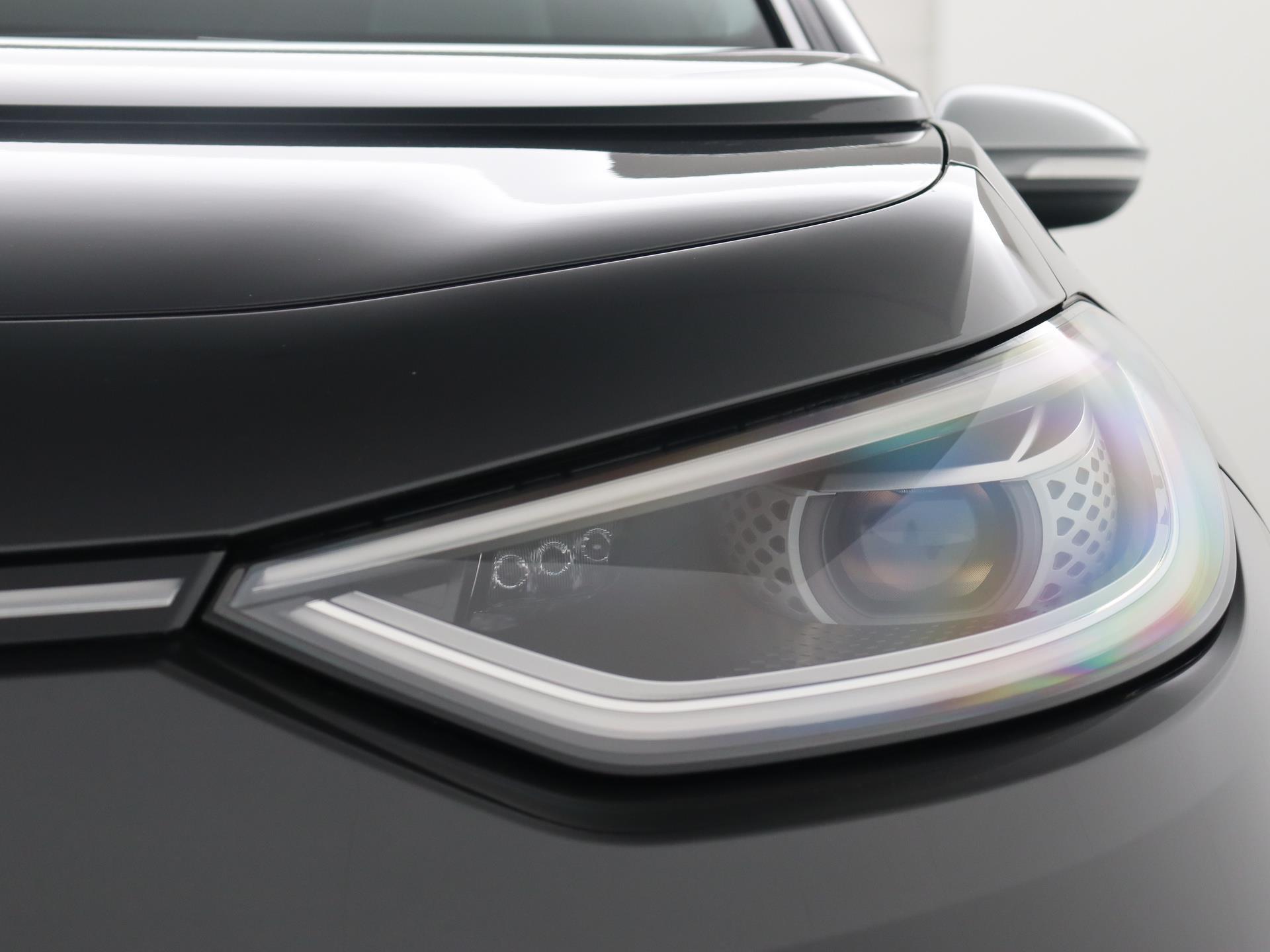 Volkswagen ID.3 First Max 58 kWh 8