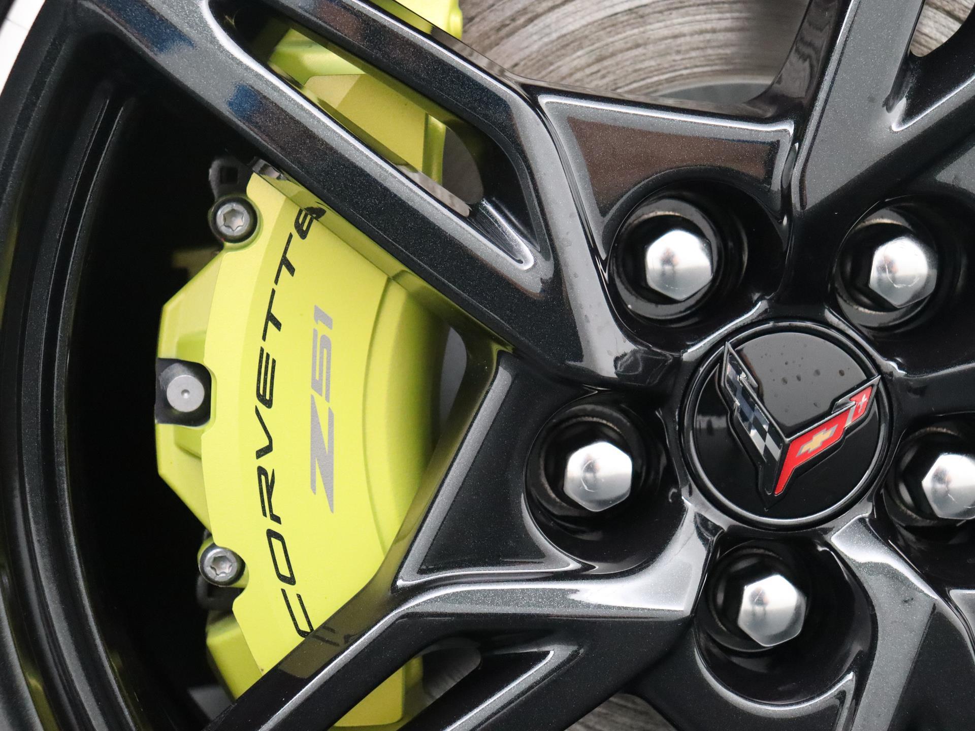 Chevrolet Corvette Stingray C8 convertible 3LT 13