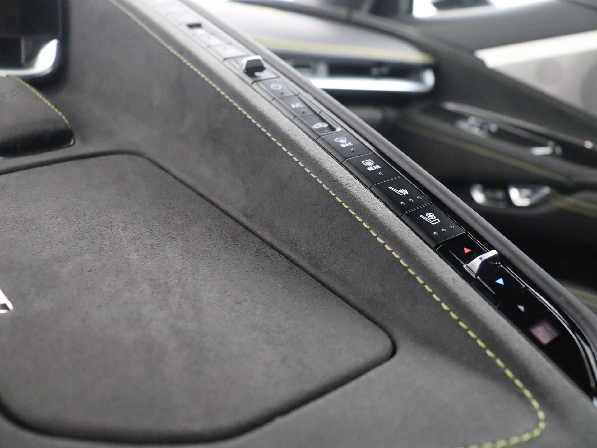 Chevrolet Corvette Stingray C8 convertible 3LT 38