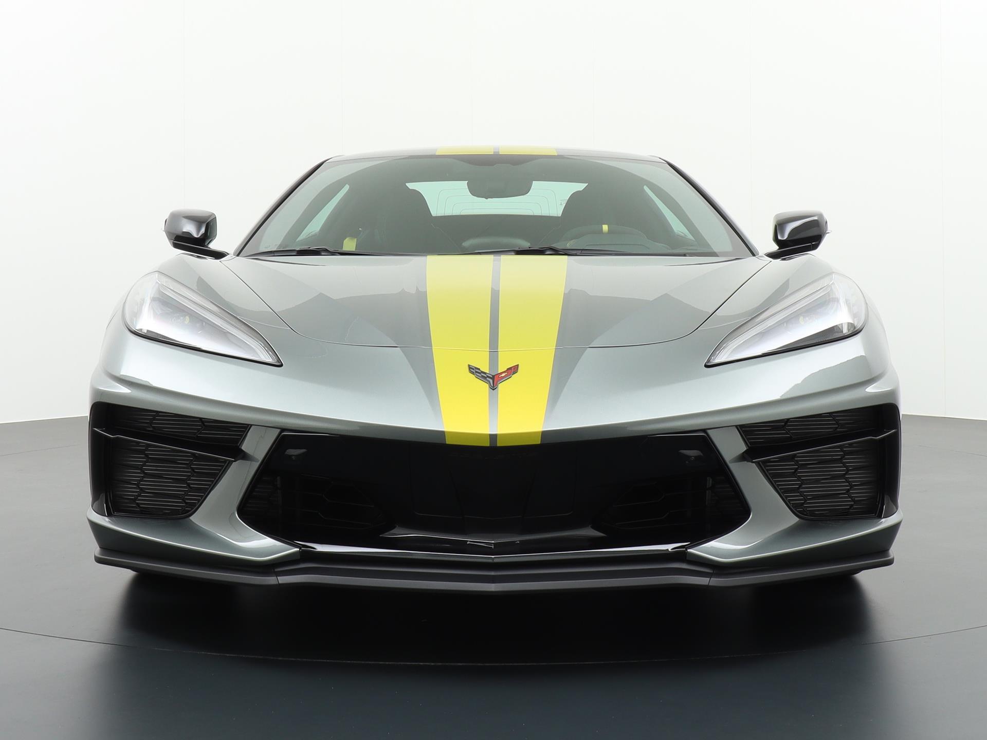 Chevrolet Corvette Stingray C8 convertible 3LT 55