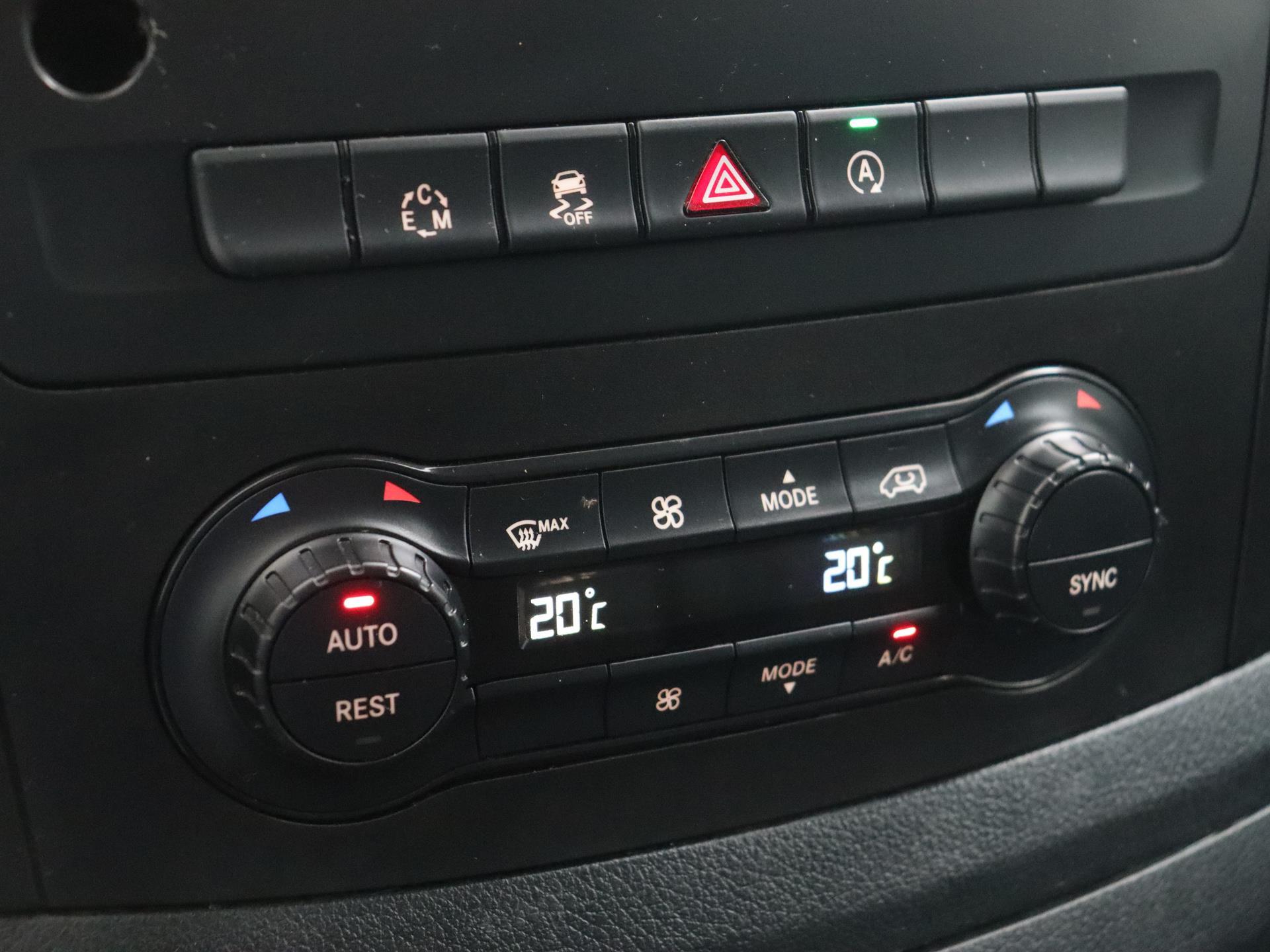 Mercedes-Benz Vito 114 CDI Lang Comfort 23