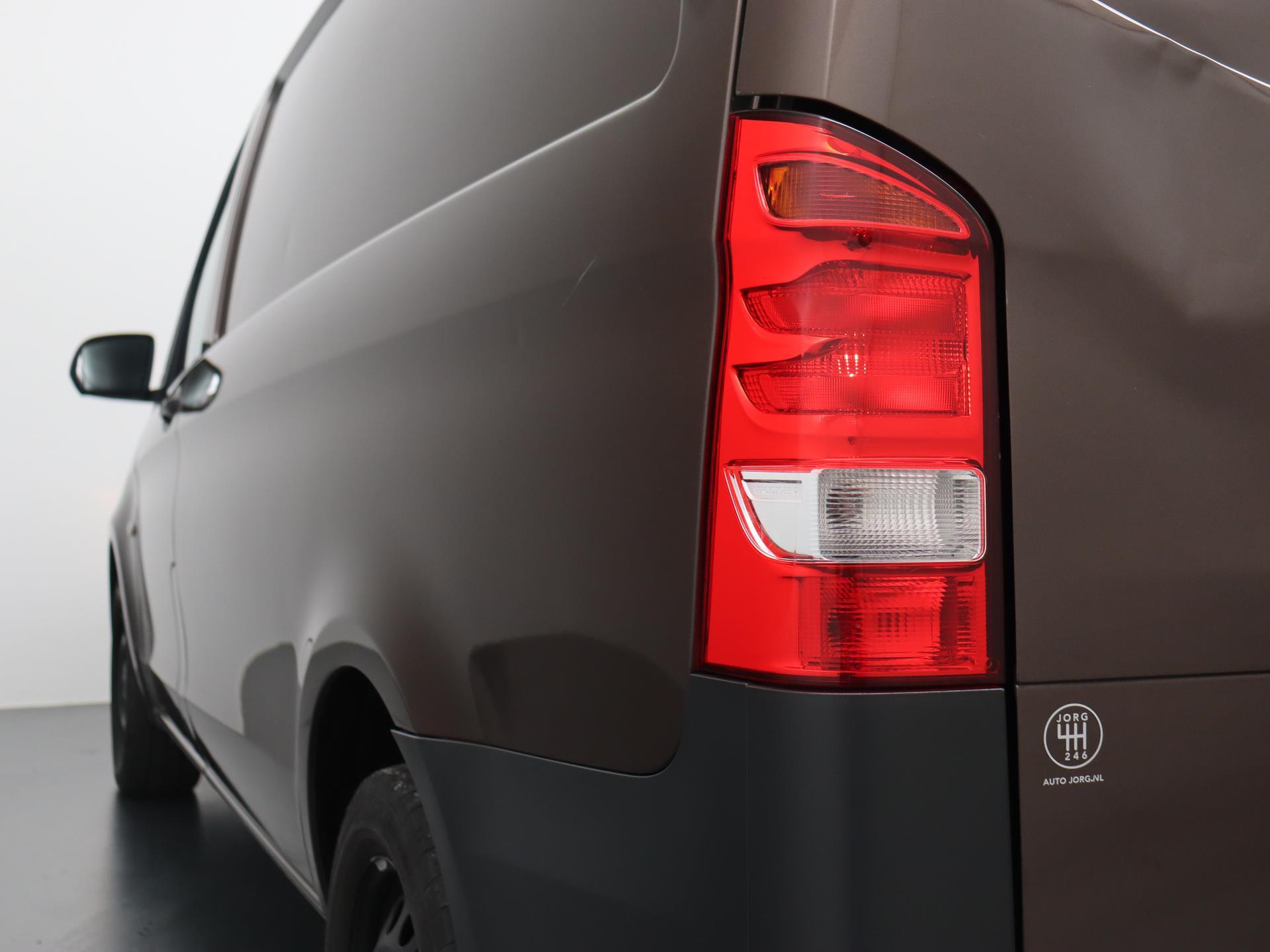 Mercedes-Benz Vito 114 CDI Lang Comfort 3