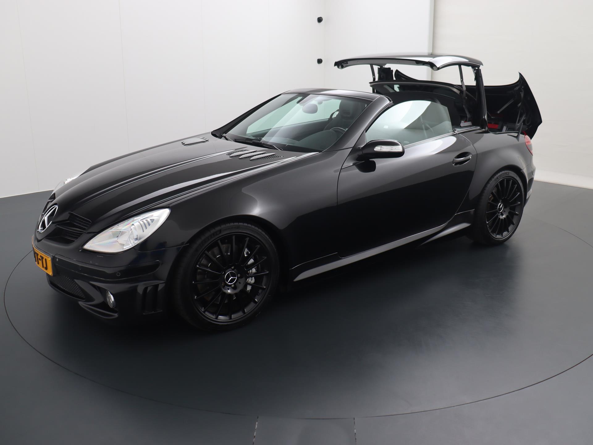 Mercedes-Benz SLK AMG 55 11