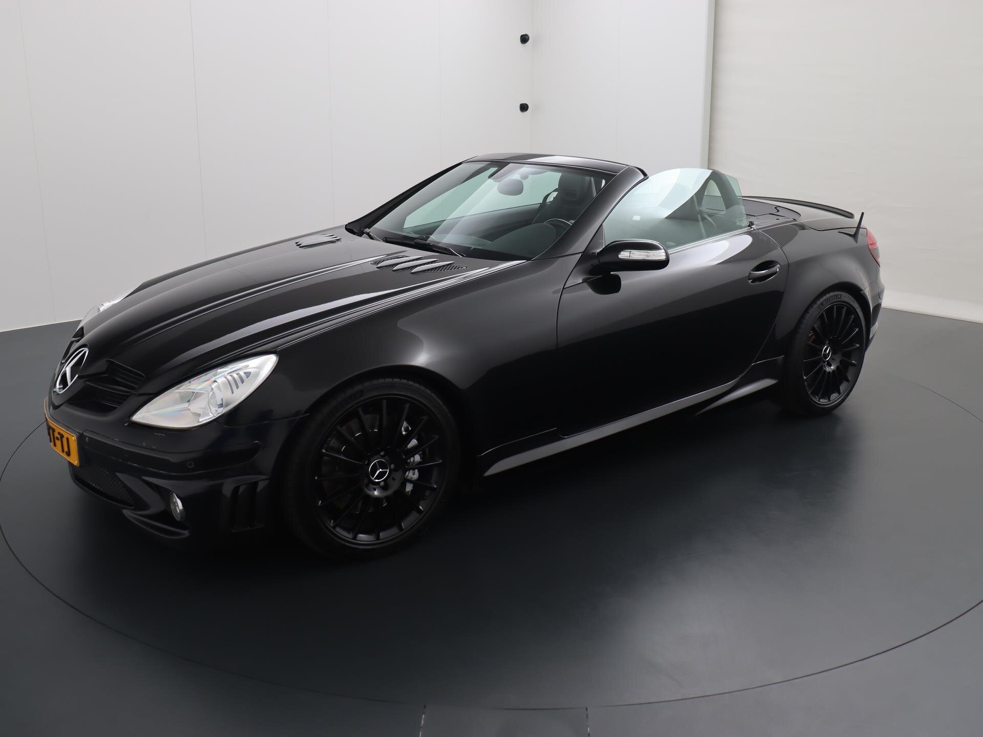 Mercedes-Benz SLK AMG 55 12