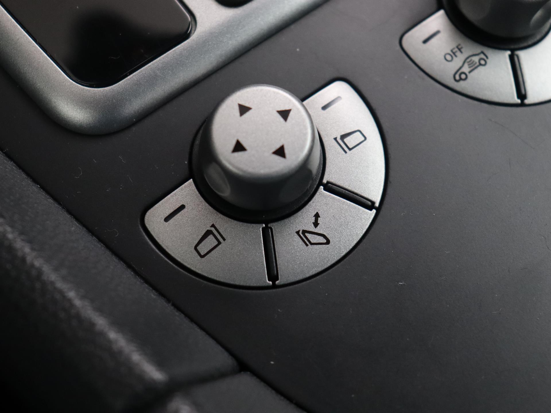 Mercedes-Benz SLK AMG 55 36