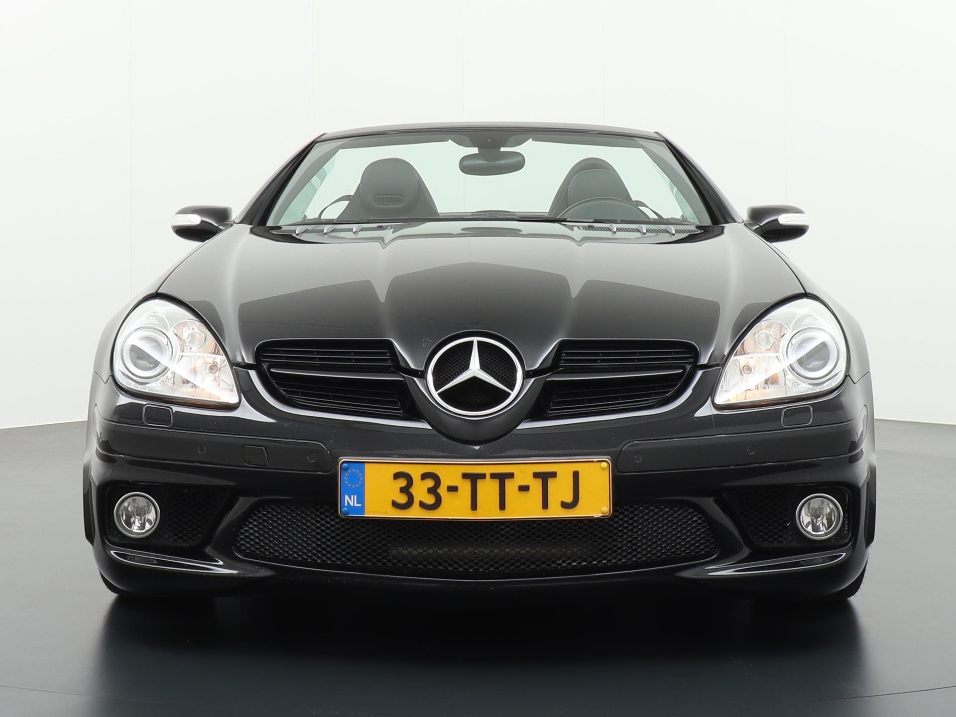 Mercedes-Benz SLK AMG 55 40