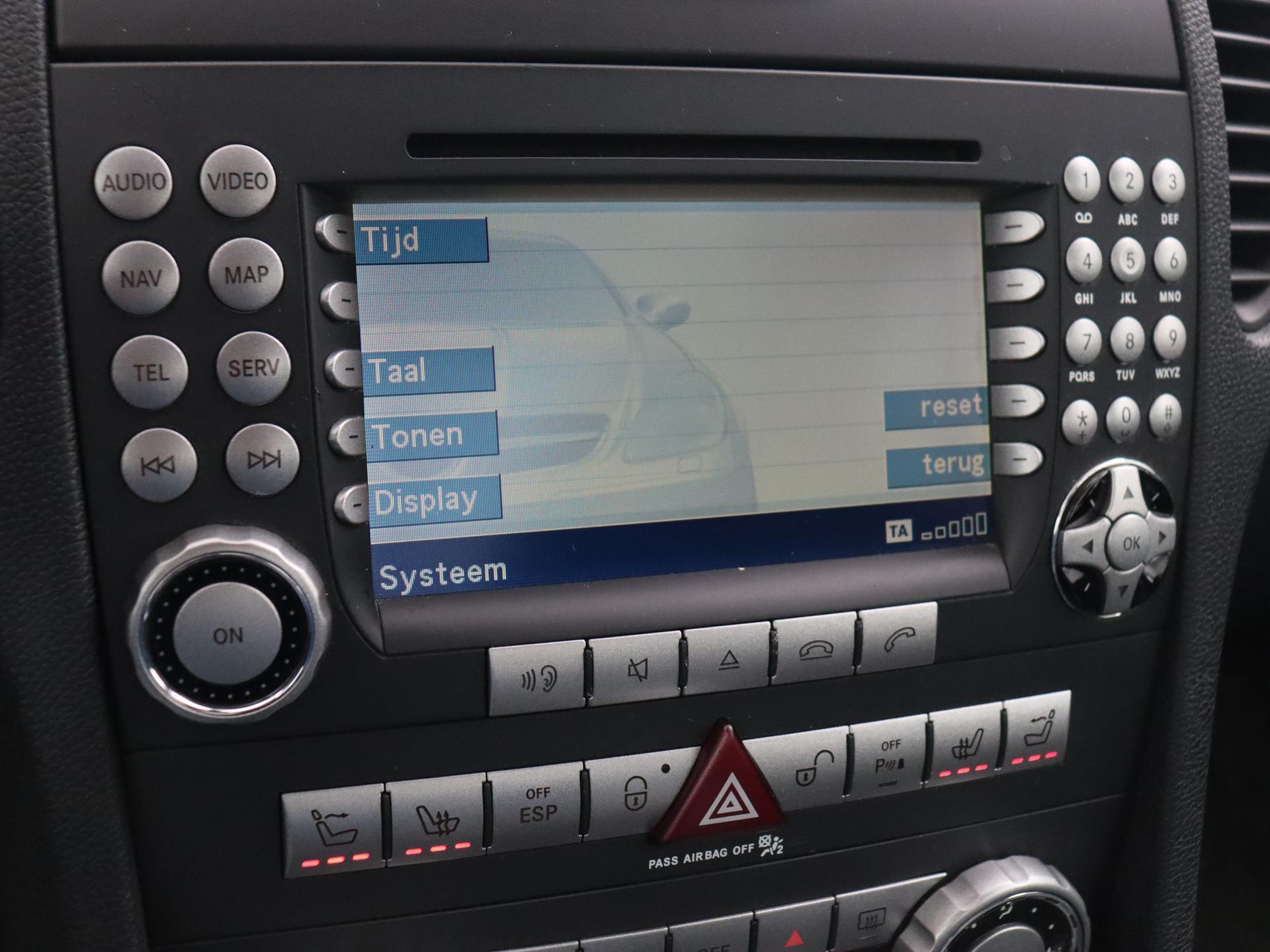 Mercedes-Benz SLK AMG 55 8