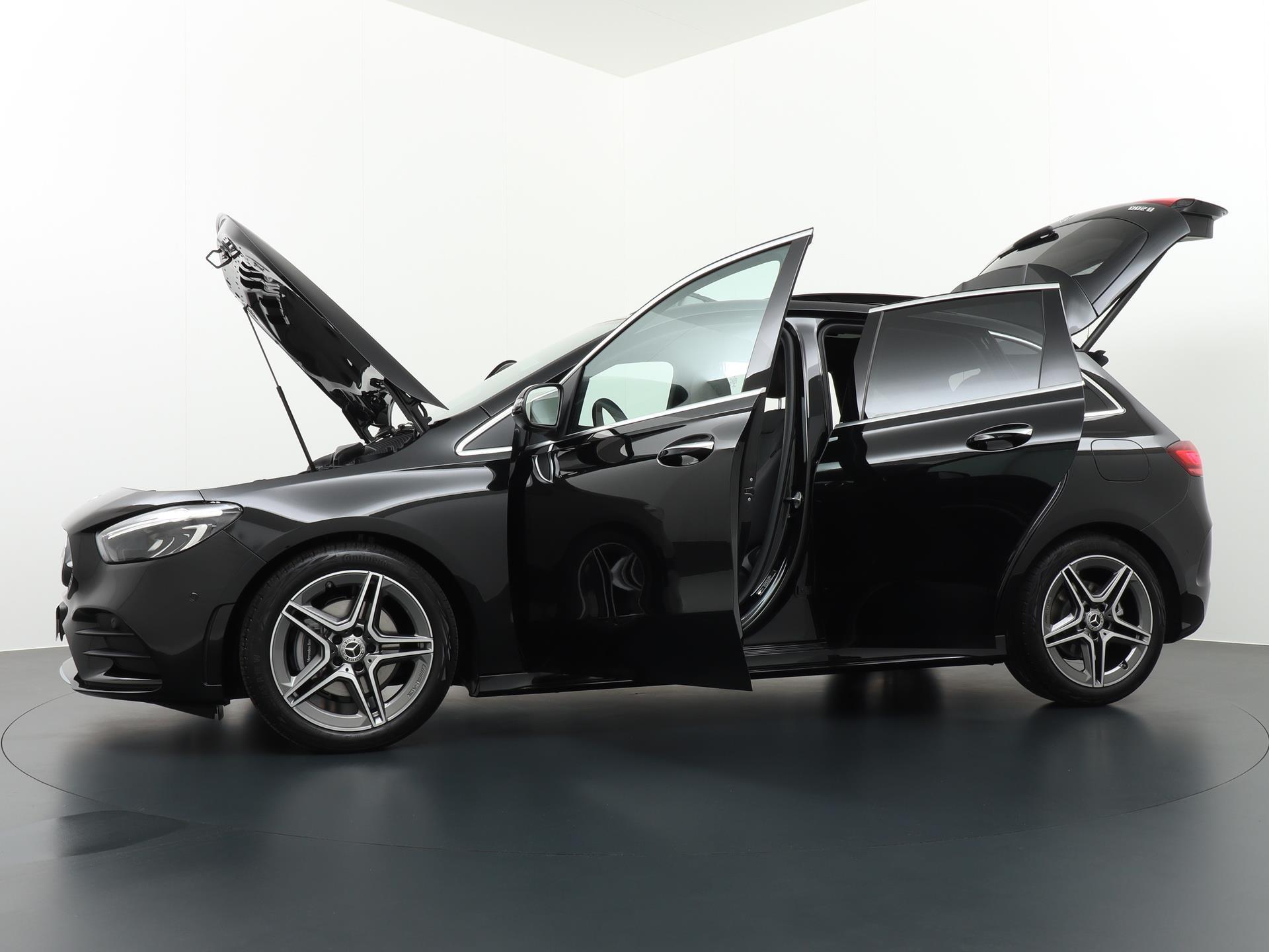 Mercedes-Benz B-Klasse 200 AMG Line 16