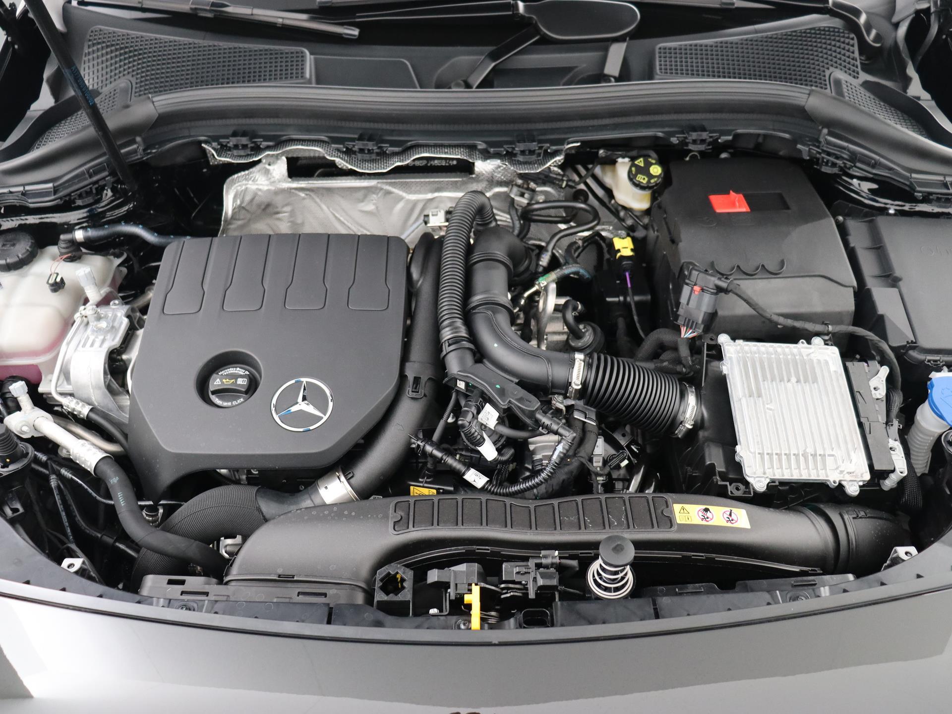 Mercedes-Benz B-Klasse 200 AMG Line 23