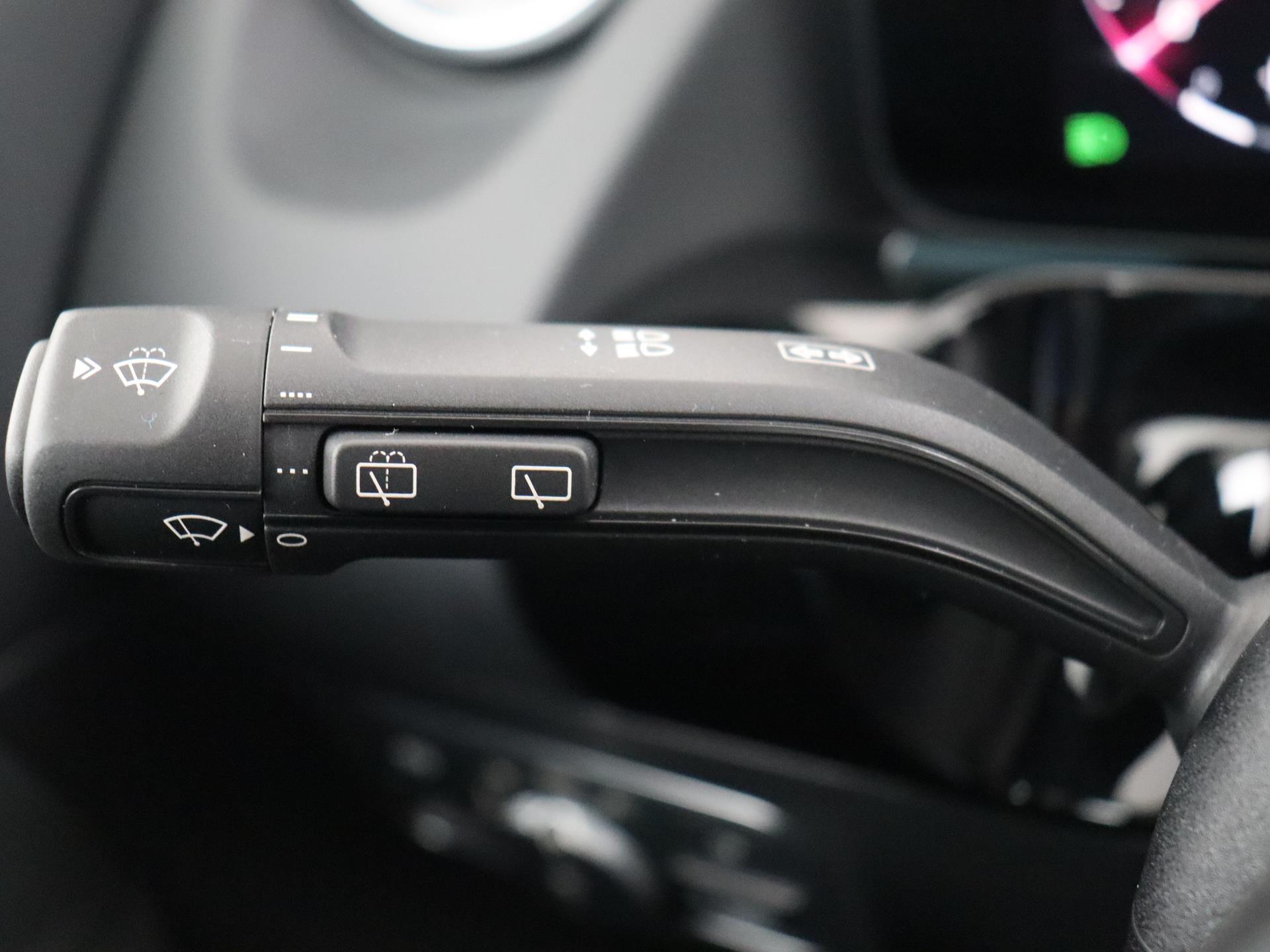 Mercedes-Benz B-Klasse 200 AMG Line 32