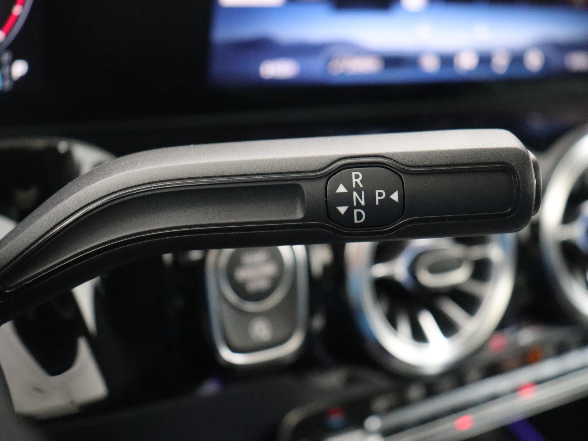 Mercedes-Benz B-Klasse 200 AMG Line 33