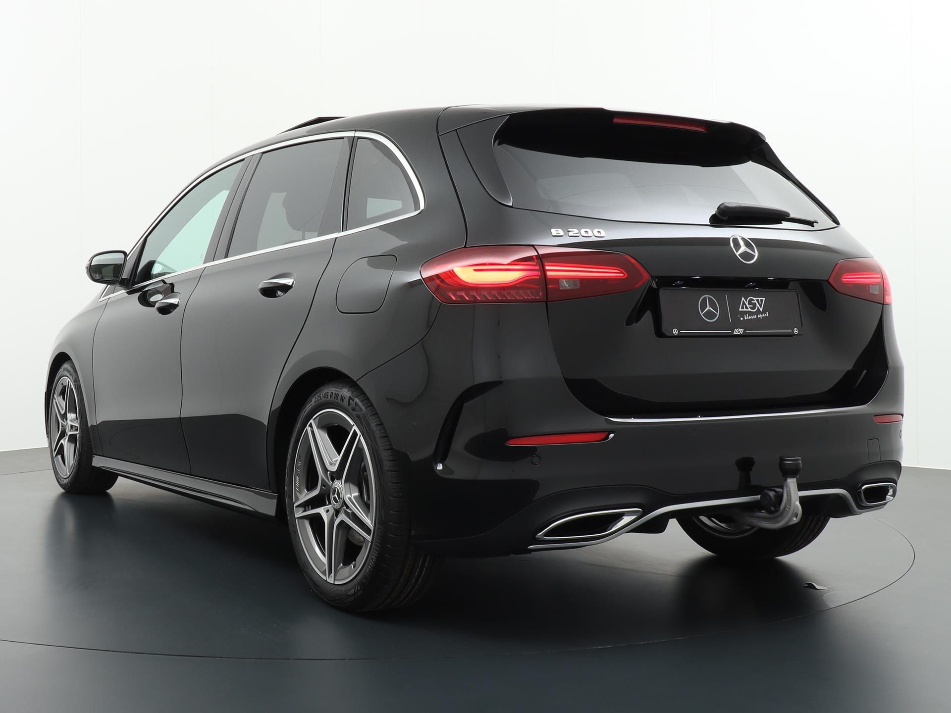 Mercedes-Benz B-Klasse 200 AMG Line 4