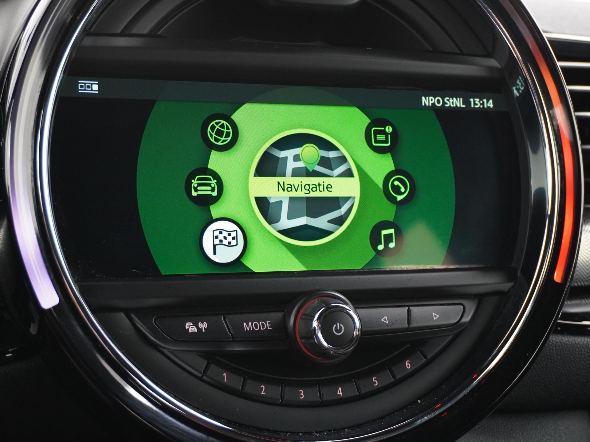 MINI Clubman 2.0 John Cooper Works ALL4 Chili 23