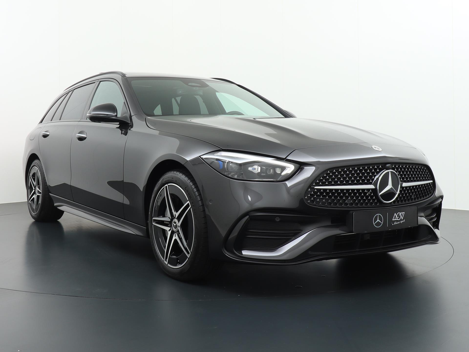 Mercedes-Benz C-Klasse Estate 300 e AMG Line 10