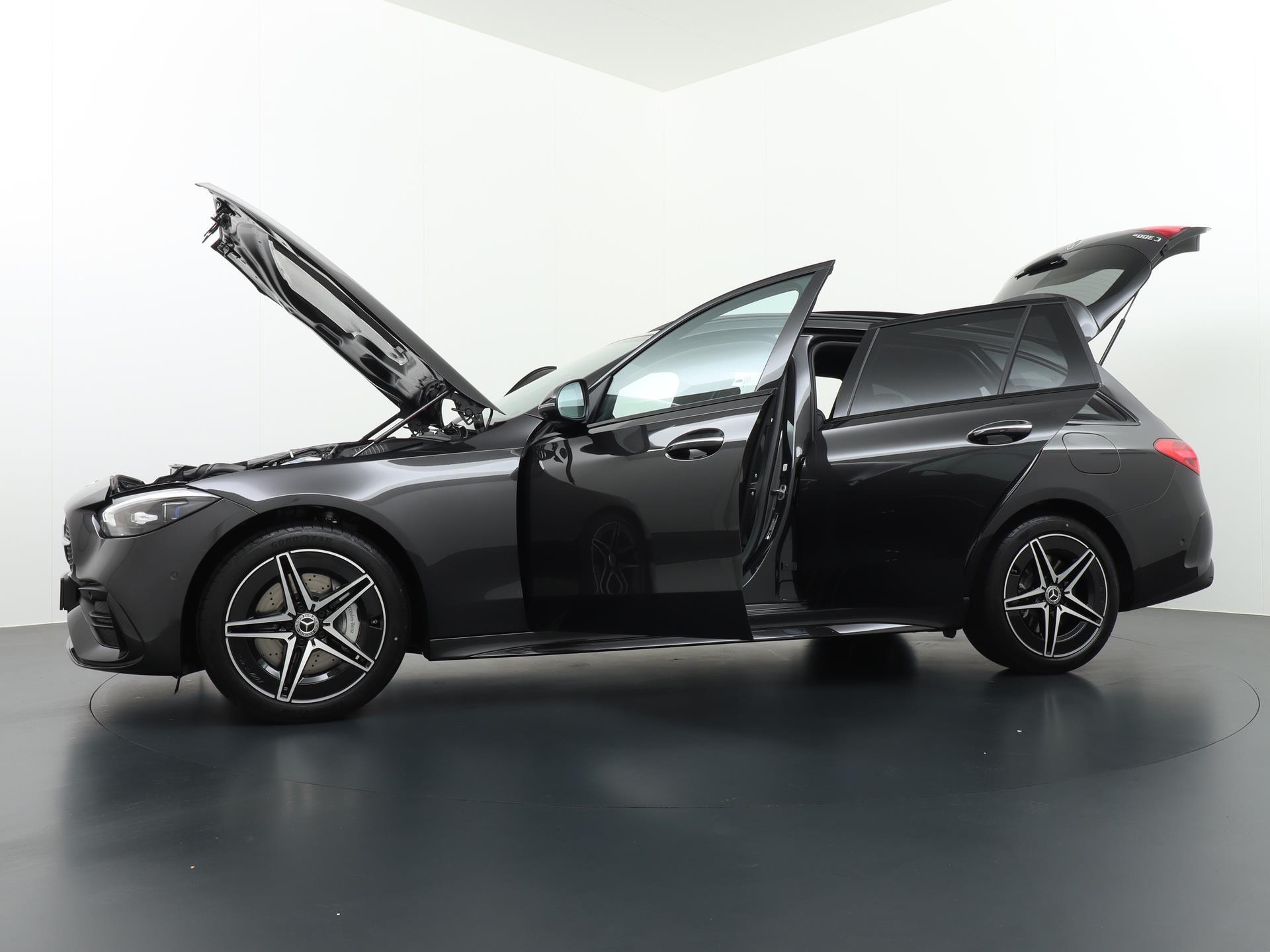 Mercedes-Benz C-Klasse Estate 300 e AMG Line 15