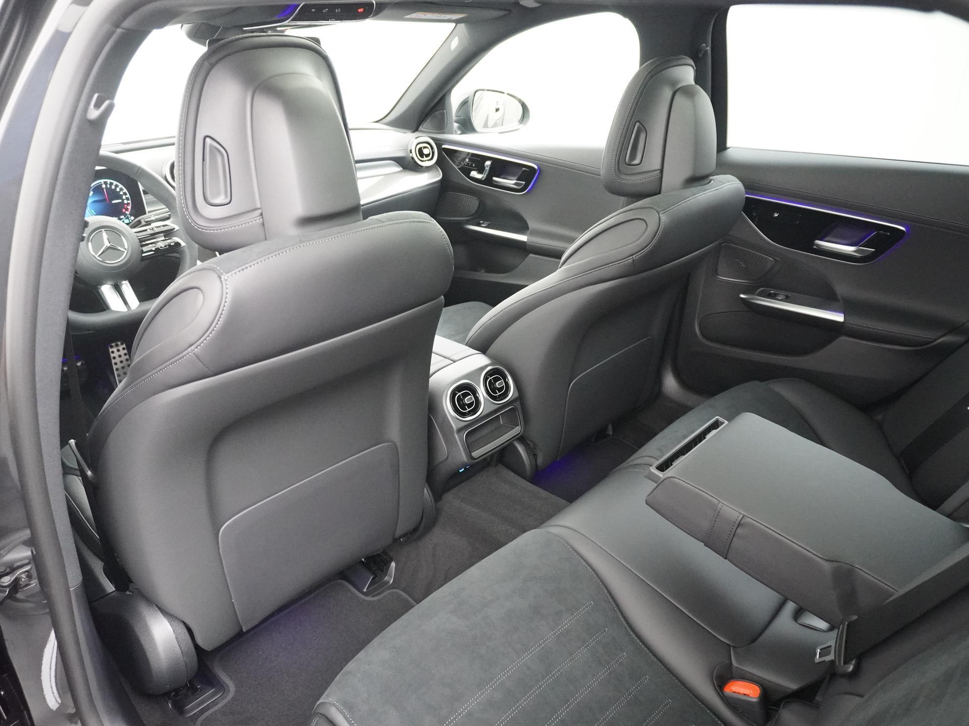 Mercedes-Benz C-Klasse Estate 300 e AMG Line 26