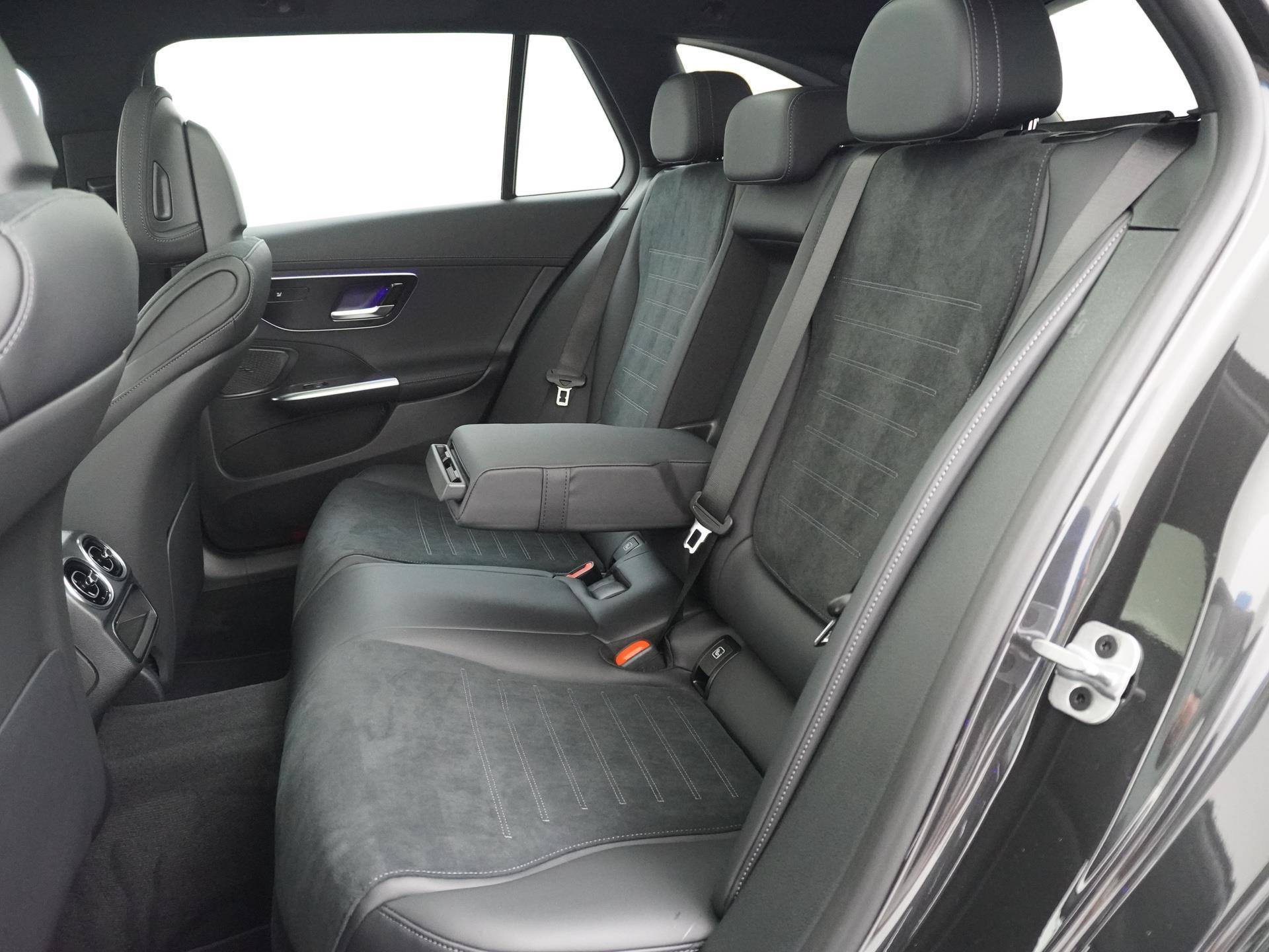 Mercedes-Benz C-Klasse Estate 300 e AMG Line 27