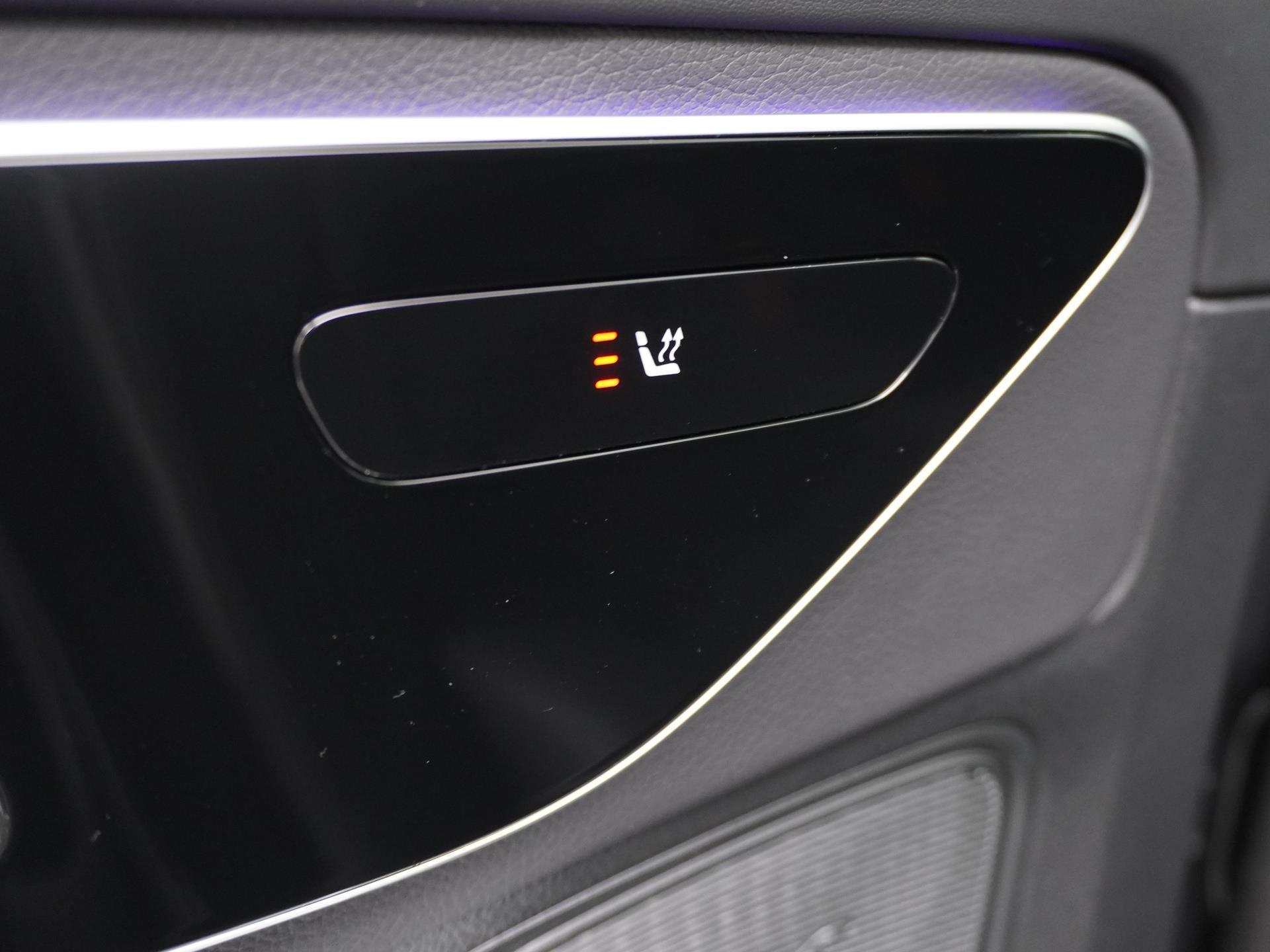 Mercedes-Benz C-Klasse Estate 300 e AMG Line 28