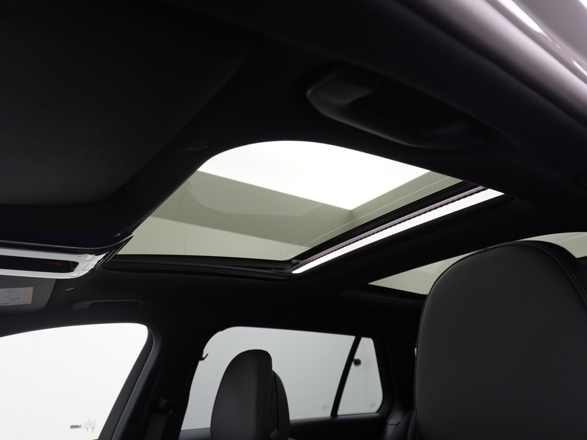 Mercedes-Benz C-Klasse Estate 300 e AMG Line 3