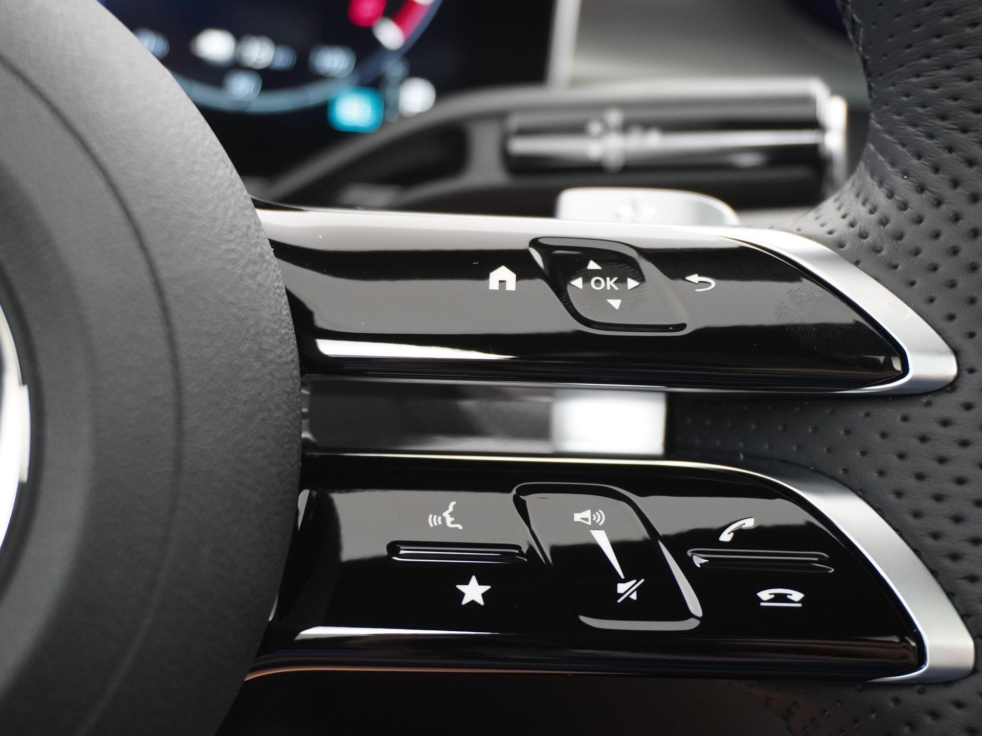 Mercedes-Benz C-Klasse Estate 300 e AMG Line 36