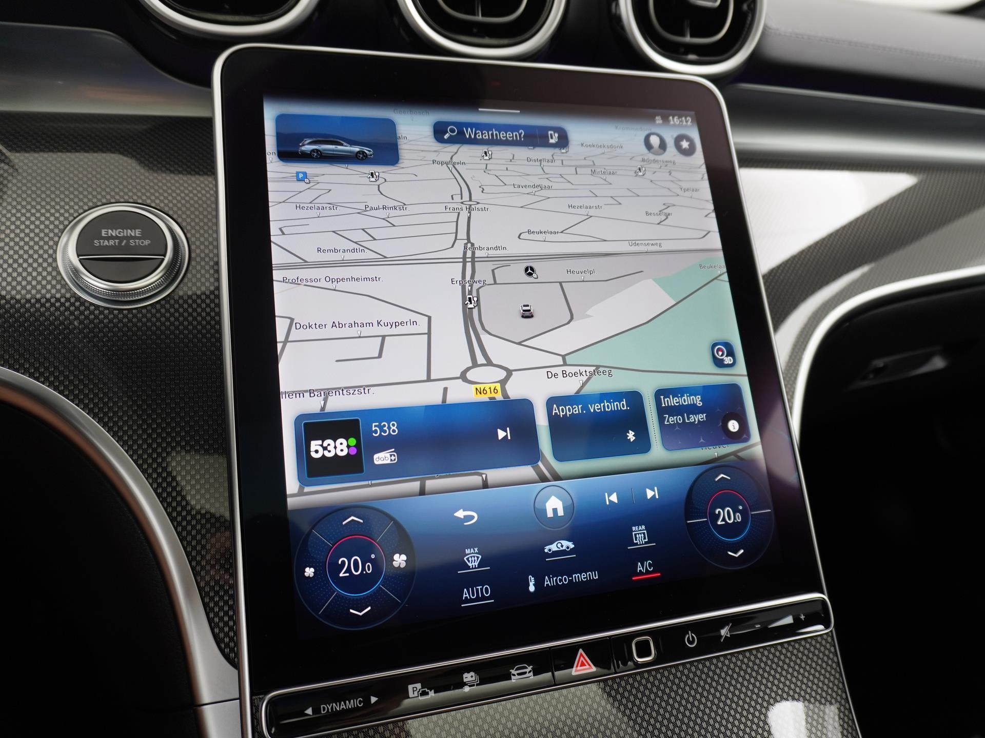 Mercedes-Benz C-Klasse Estate 300 e AMG Line 38