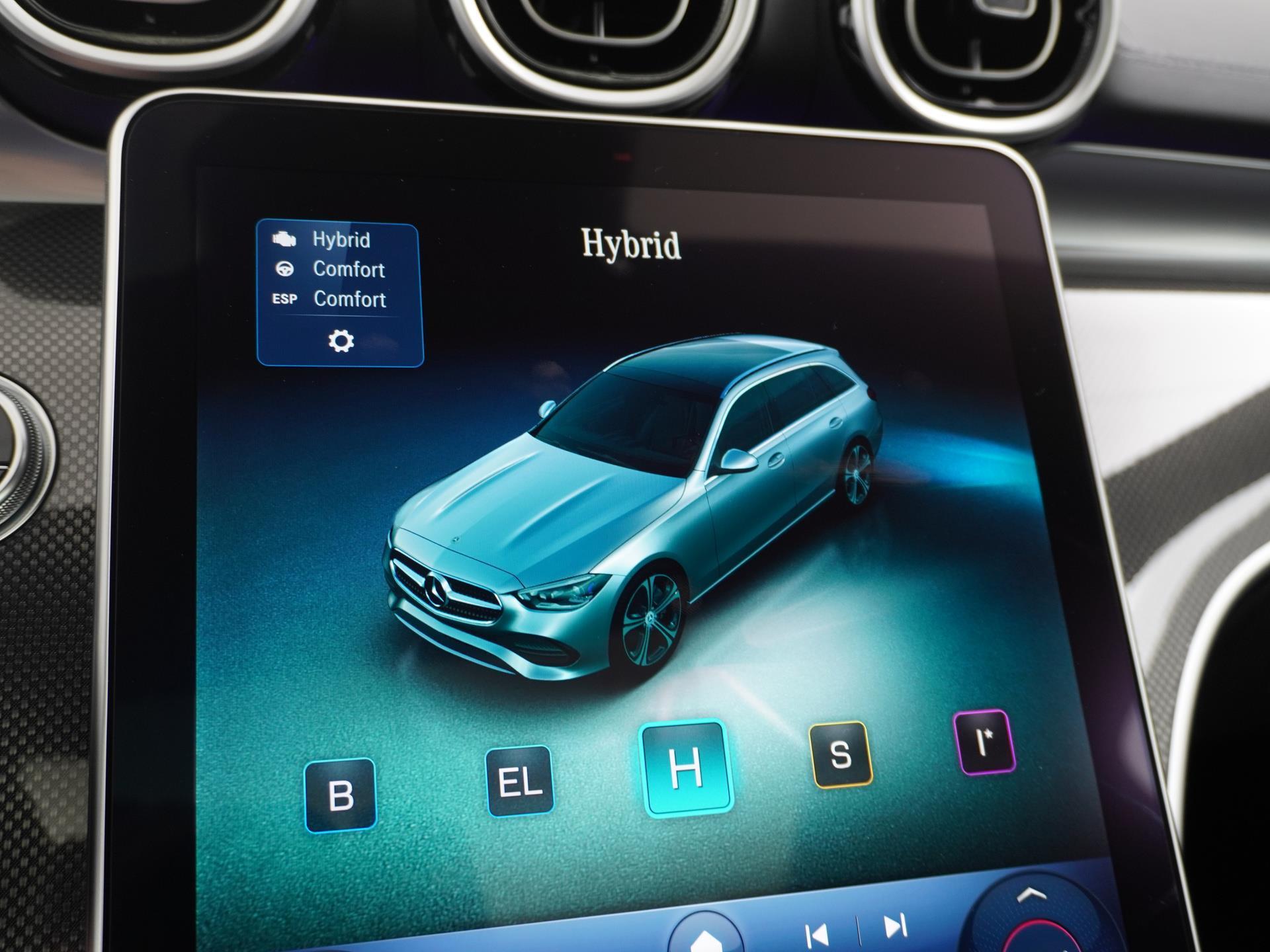 Mercedes-Benz C-Klasse Estate 300 e AMG Line 49