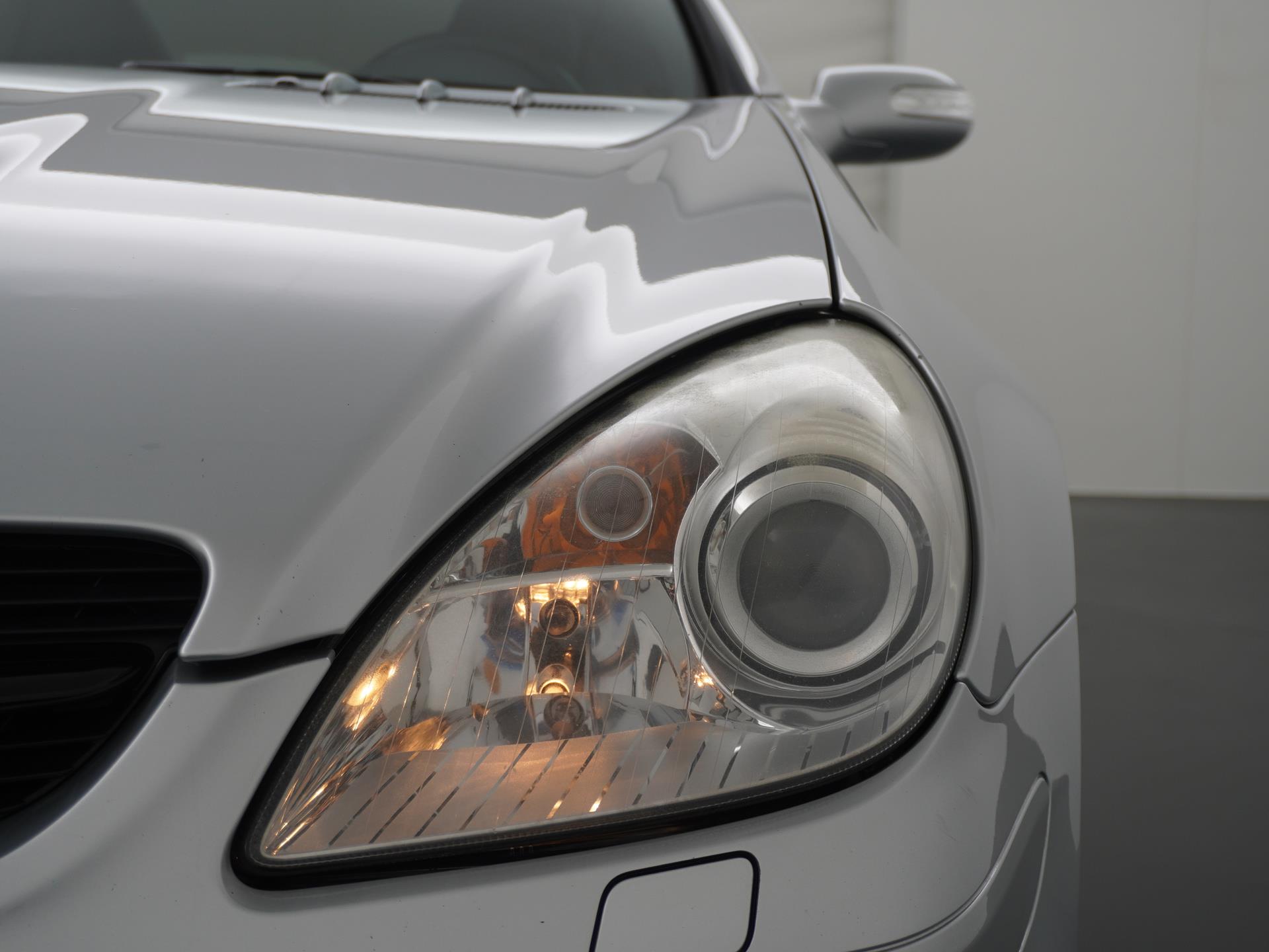 Mercedes-Benz SLK AMG 55 17