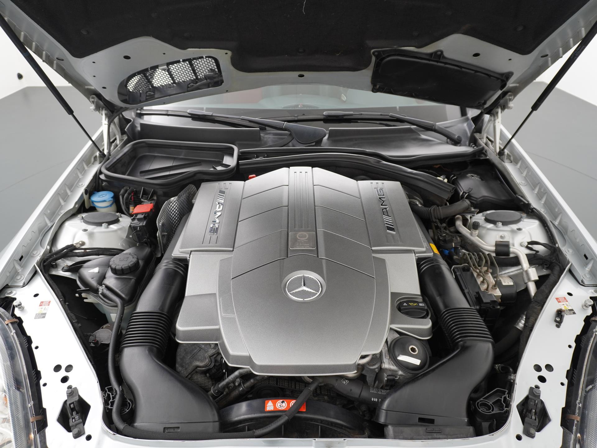 Mercedes-Benz SLK AMG 55 18