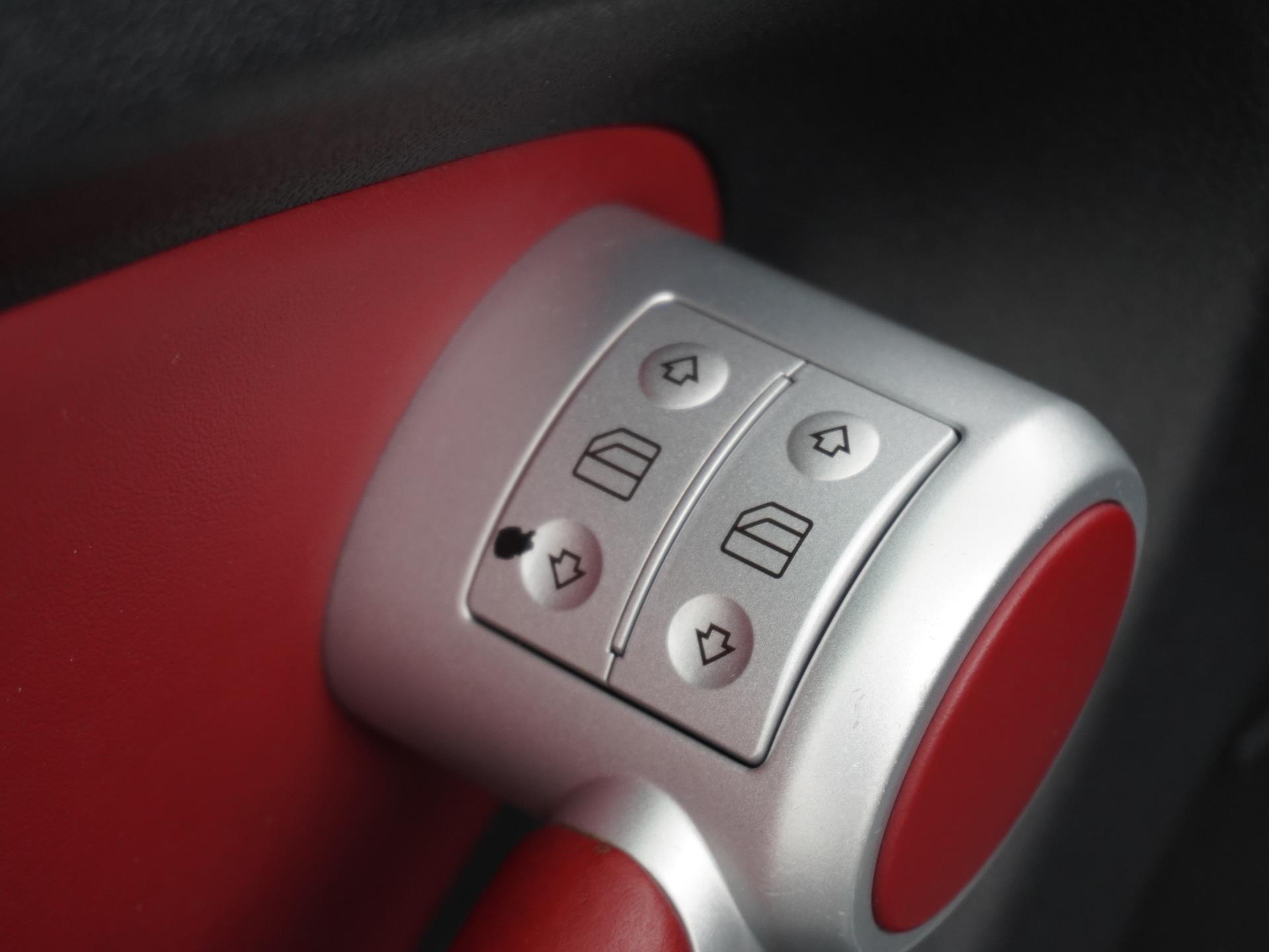 Mercedes-Benz SLK AMG 55 21