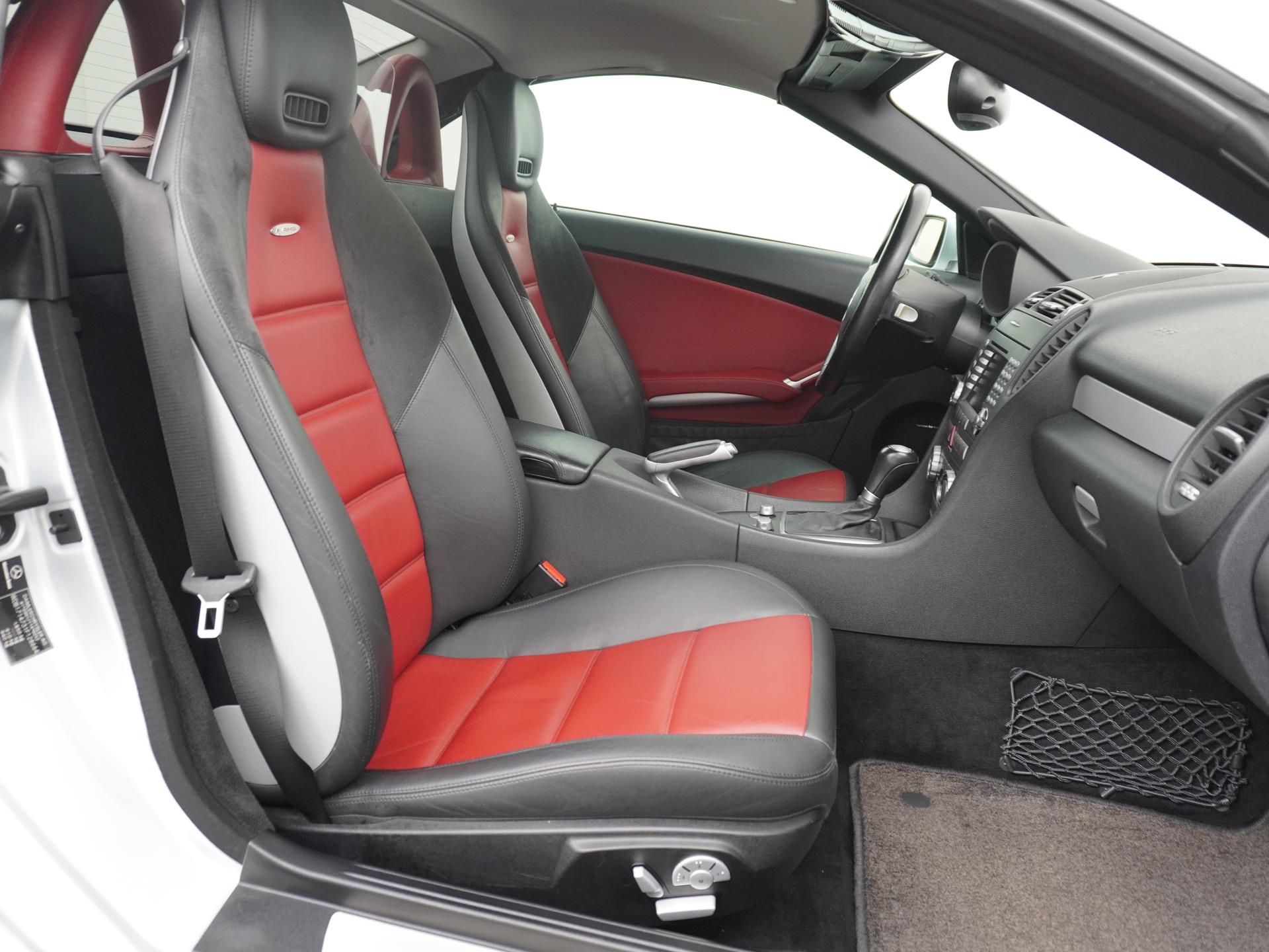 Mercedes-Benz SLK AMG 55 38