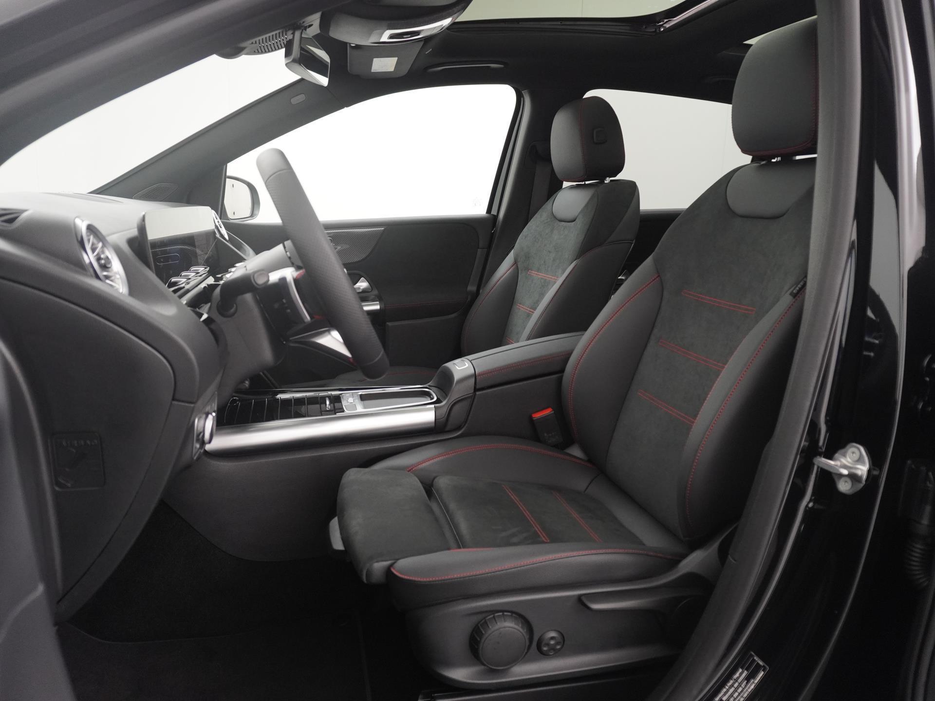 Mercedes-Benz B-Klasse 180 AMG Line 1